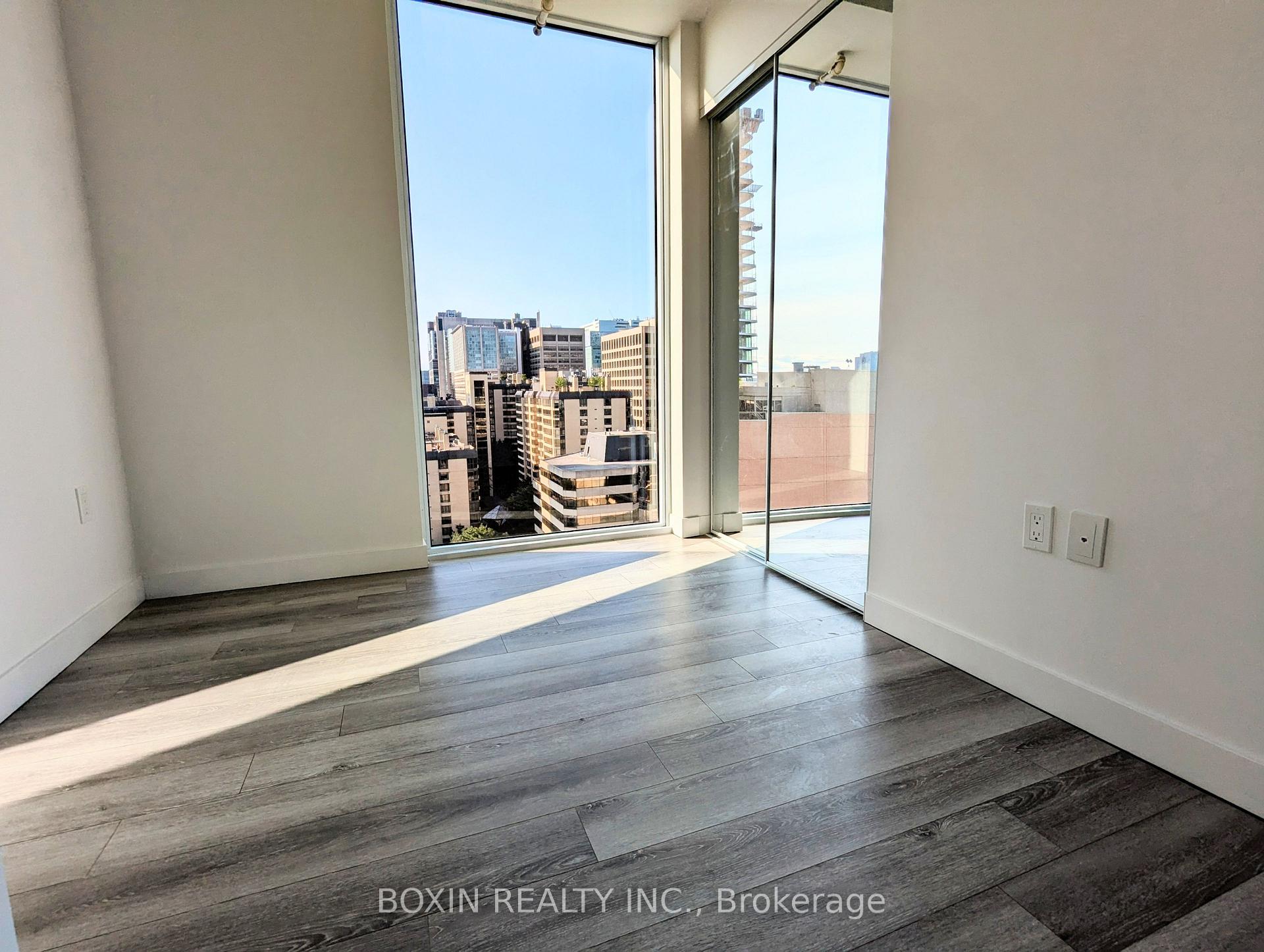 Photo 6 of Unit 1413, 121 St Patrick Street, Toronto, Kensington-Chinatown — HOMEH