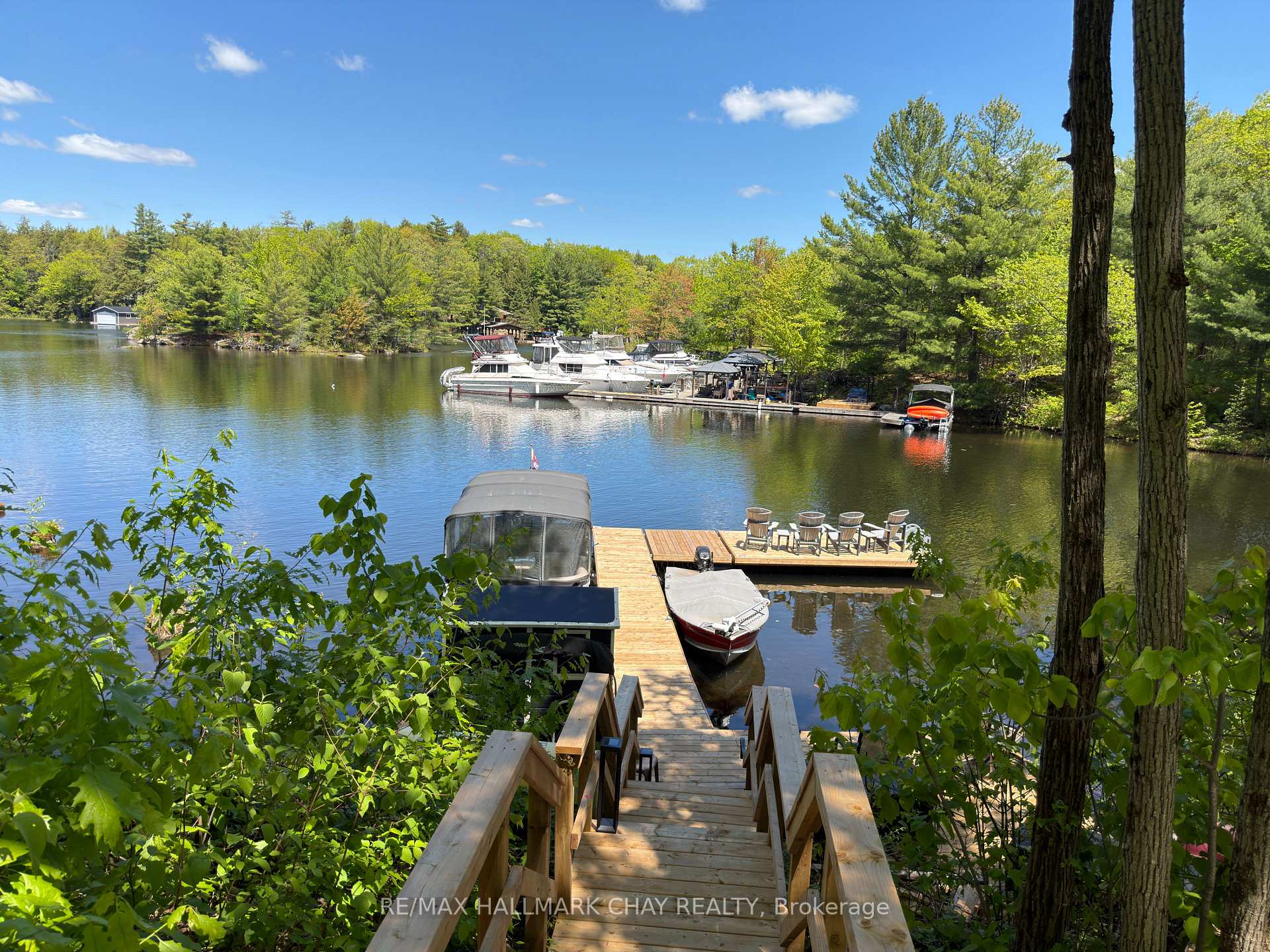 Photo 5 of 3285 Rockcliffe Court, Severn, Port Severn — HOMEH