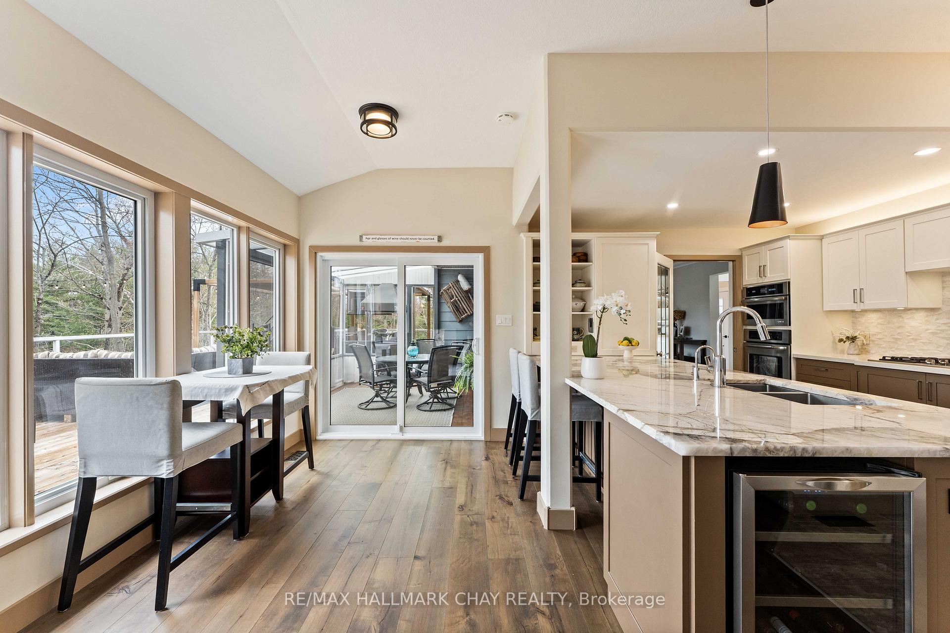 Photo 16 of 3285 Rockcliffe Court, Severn, Port Severn — HOMEH