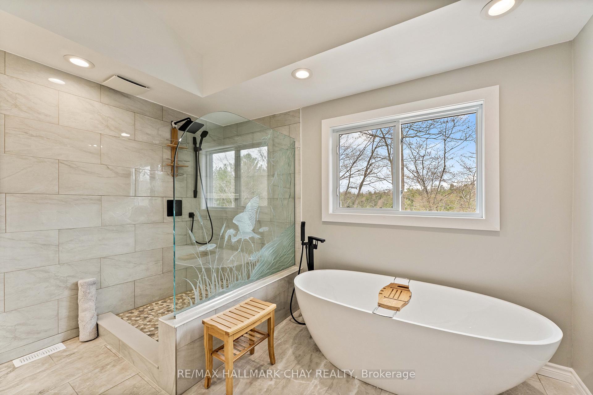Photo 24 of 3285 Rockcliffe Court, Severn, Port Severn — HOMEH