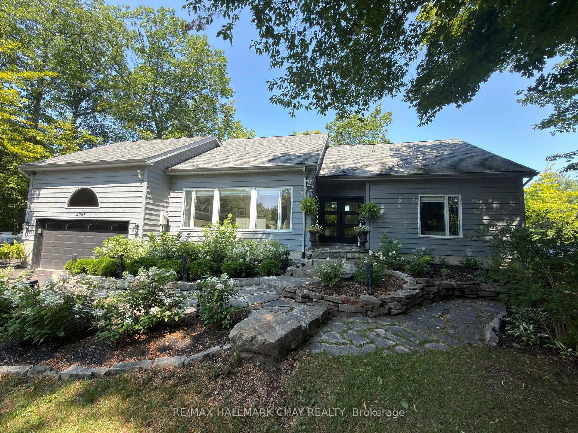 Photo 8 of 3285 Rockcliffe Court, Severn, Port Severn — HOMEH