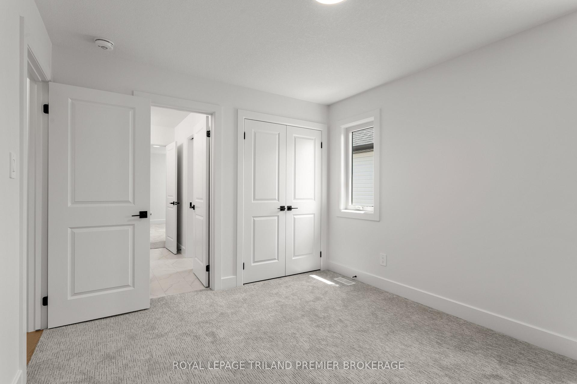 Photo 22 of 262 Hesselman Crescent, London, South U — HOMEH