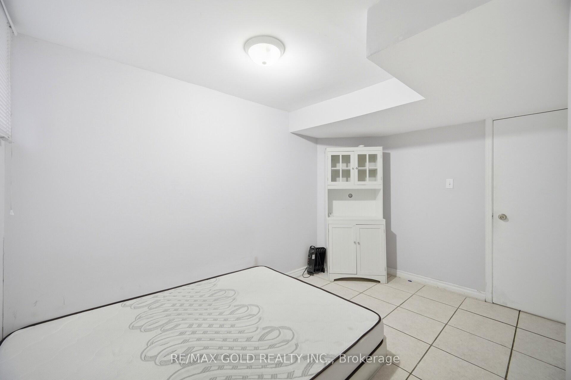 Photo 25 of 18 Mcgraw Avenue, Brampton, Brampton West — HOMEH