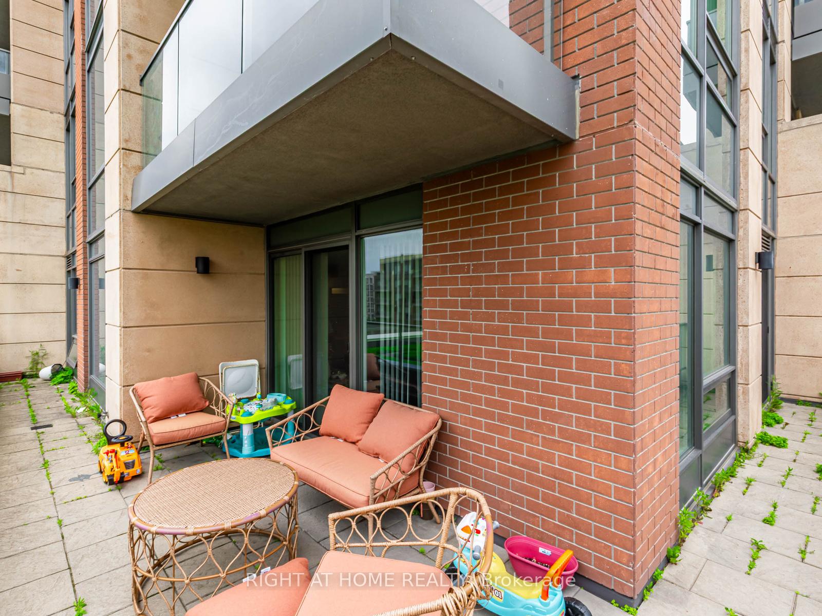 Photo 17 of Unit 826, 18 Uptown Drive, Markham, Unionville — HOMEH