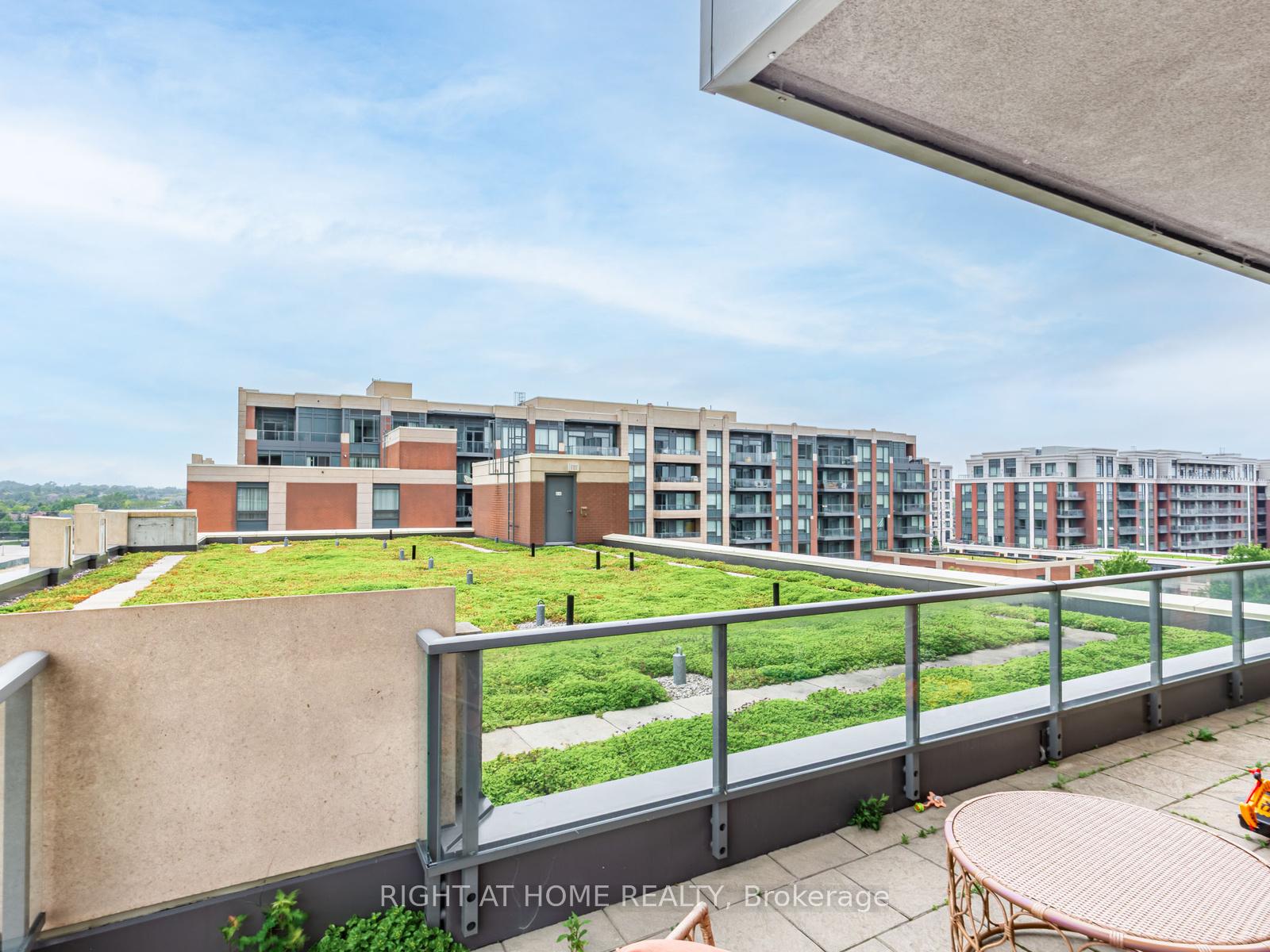 Photo 19 of Unit 826, 18 Uptown Drive, Markham, Unionville — HOMEH