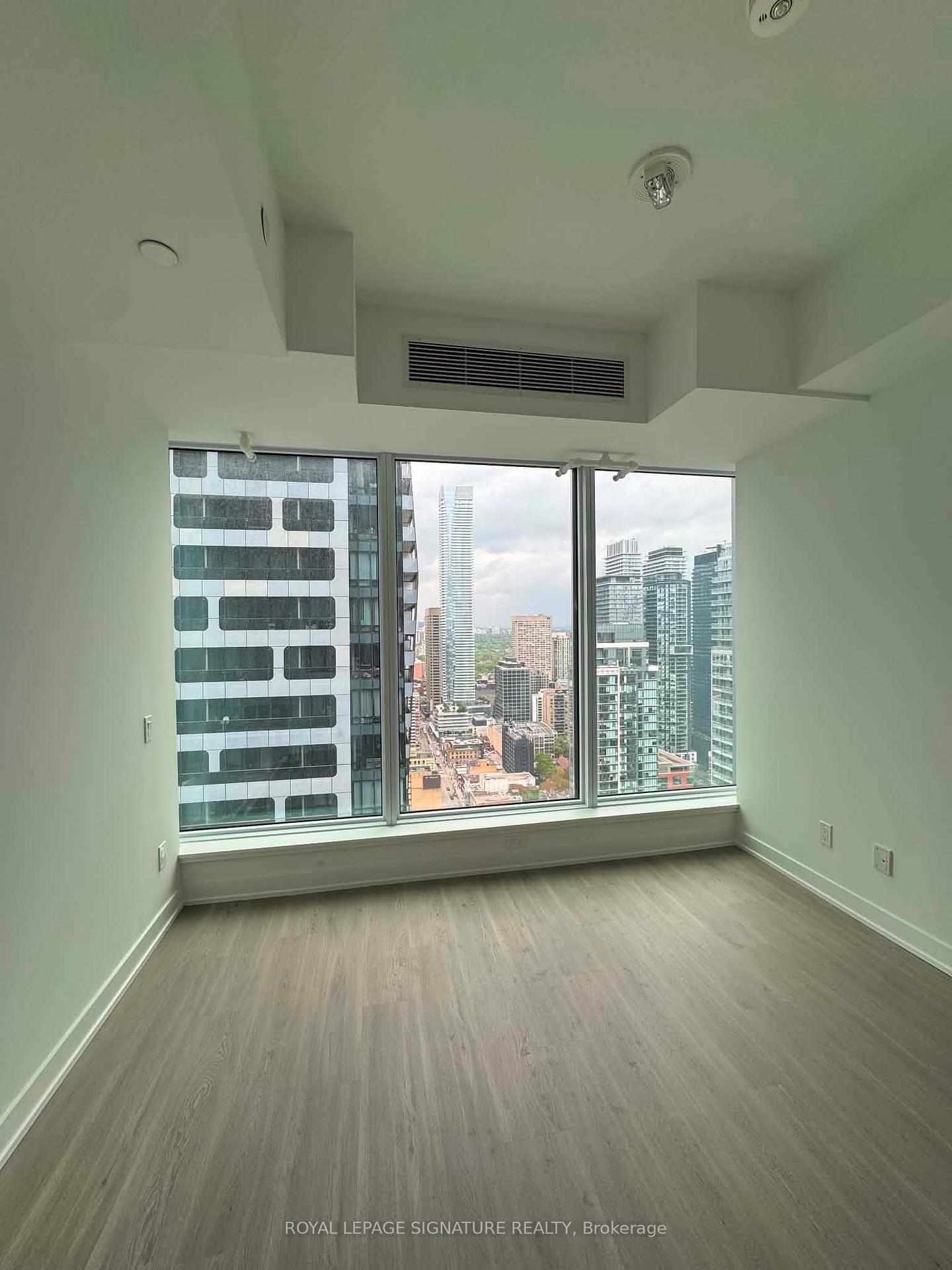 Photo 6 of Unit 4608, 8 Wellesley Street W, Toronto, Bay Street Corridor — HOMEH