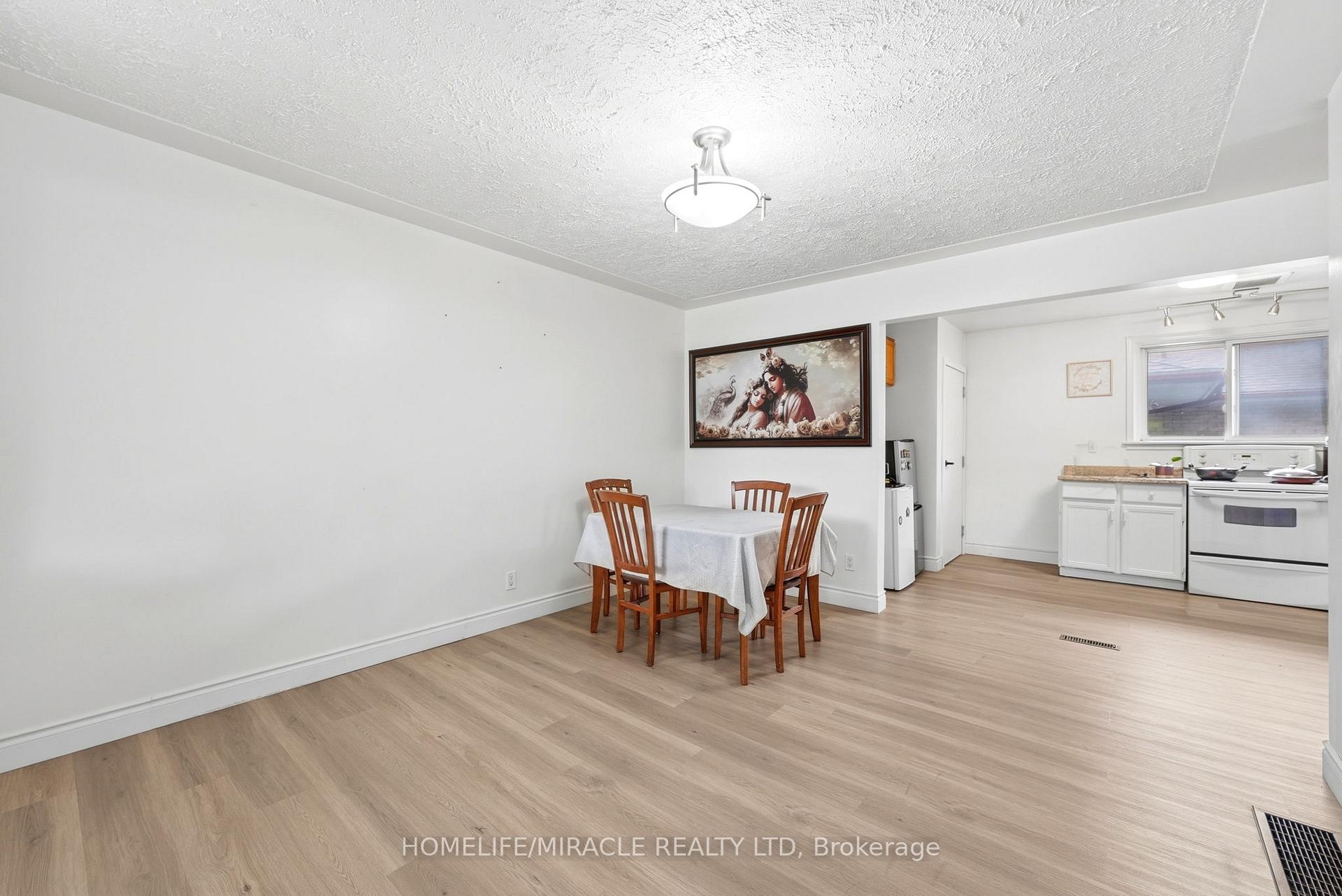 Photo 2 of 159 Montebello Drive, London, East O — HOMEH