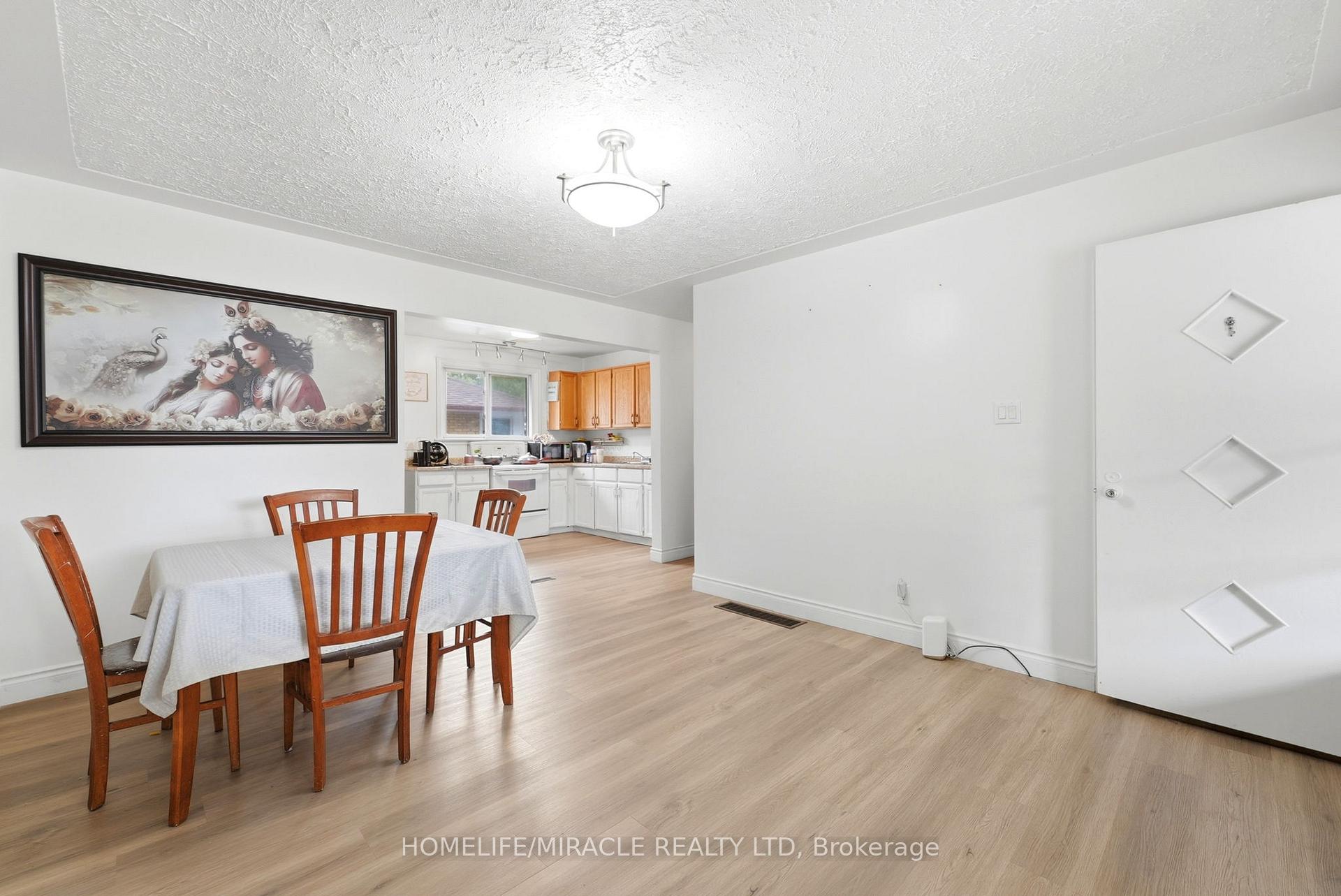 Photo 4 of 159 Montebello Drive, London, East O — HOMEH