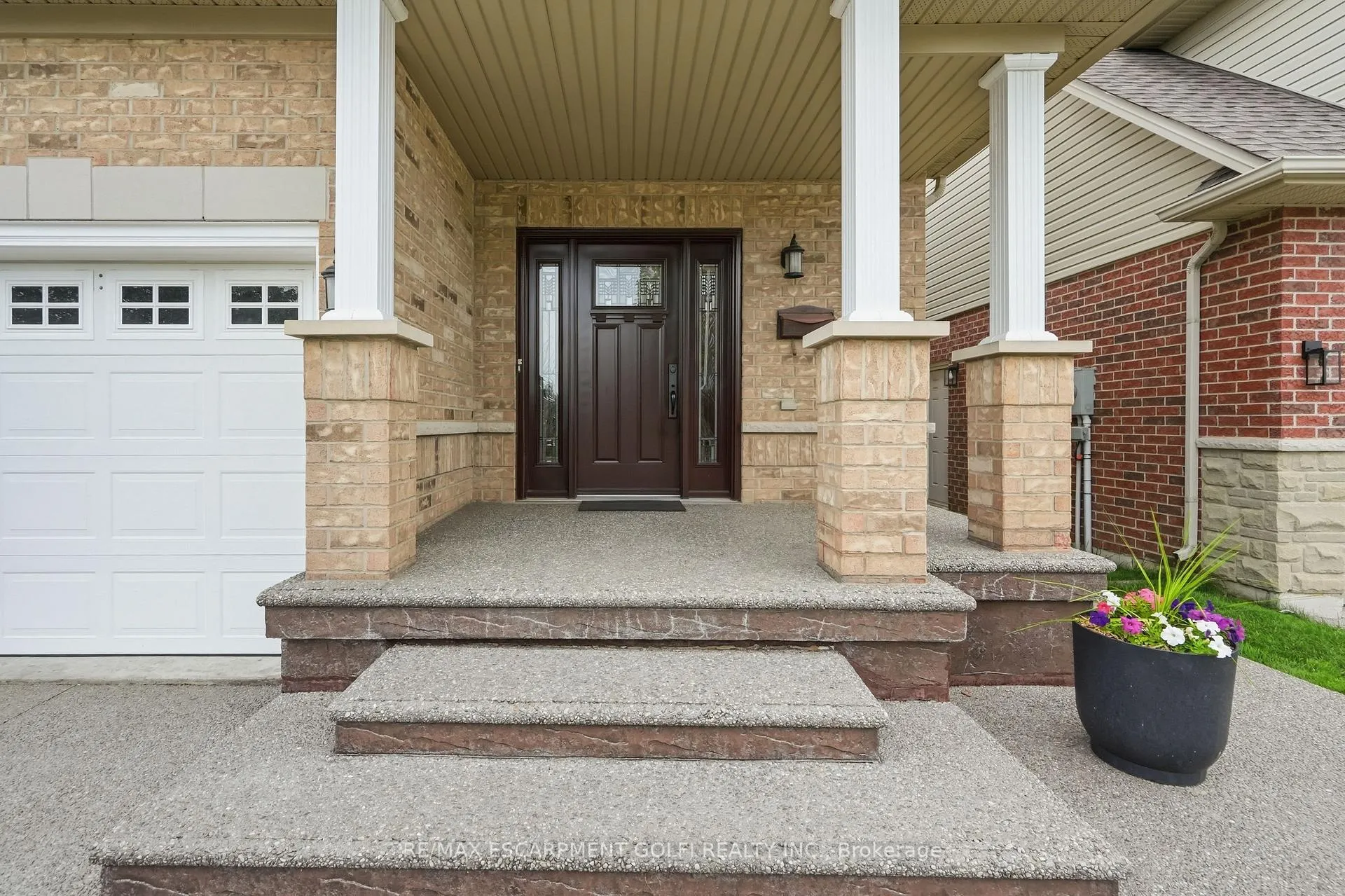 Photo 3 of 78 Waterberry Trail, Hamilton, Gourley — HOMEH