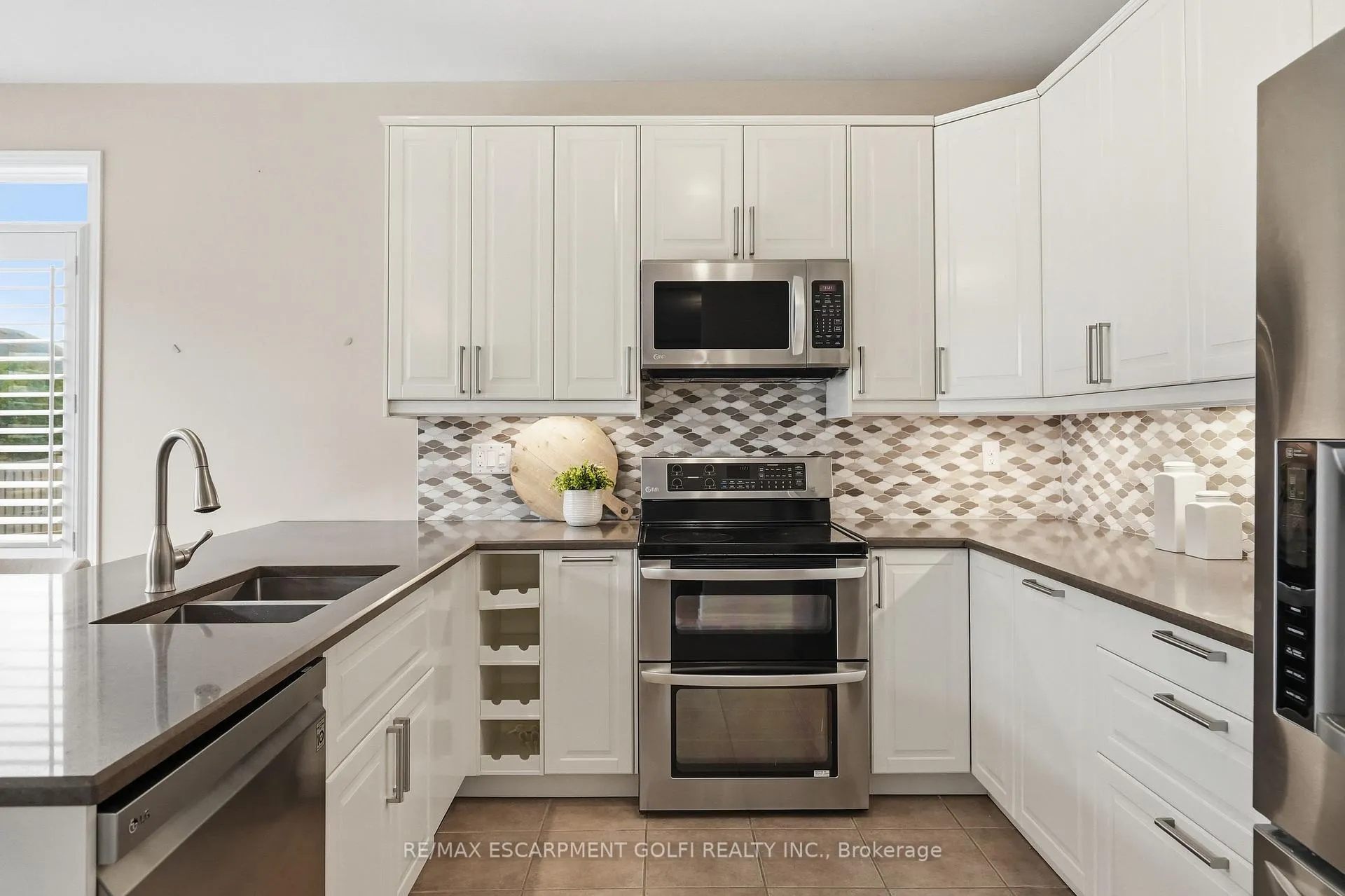Photo 9 of 78 Waterberry Trail, Hamilton, Gourley — HOMEH