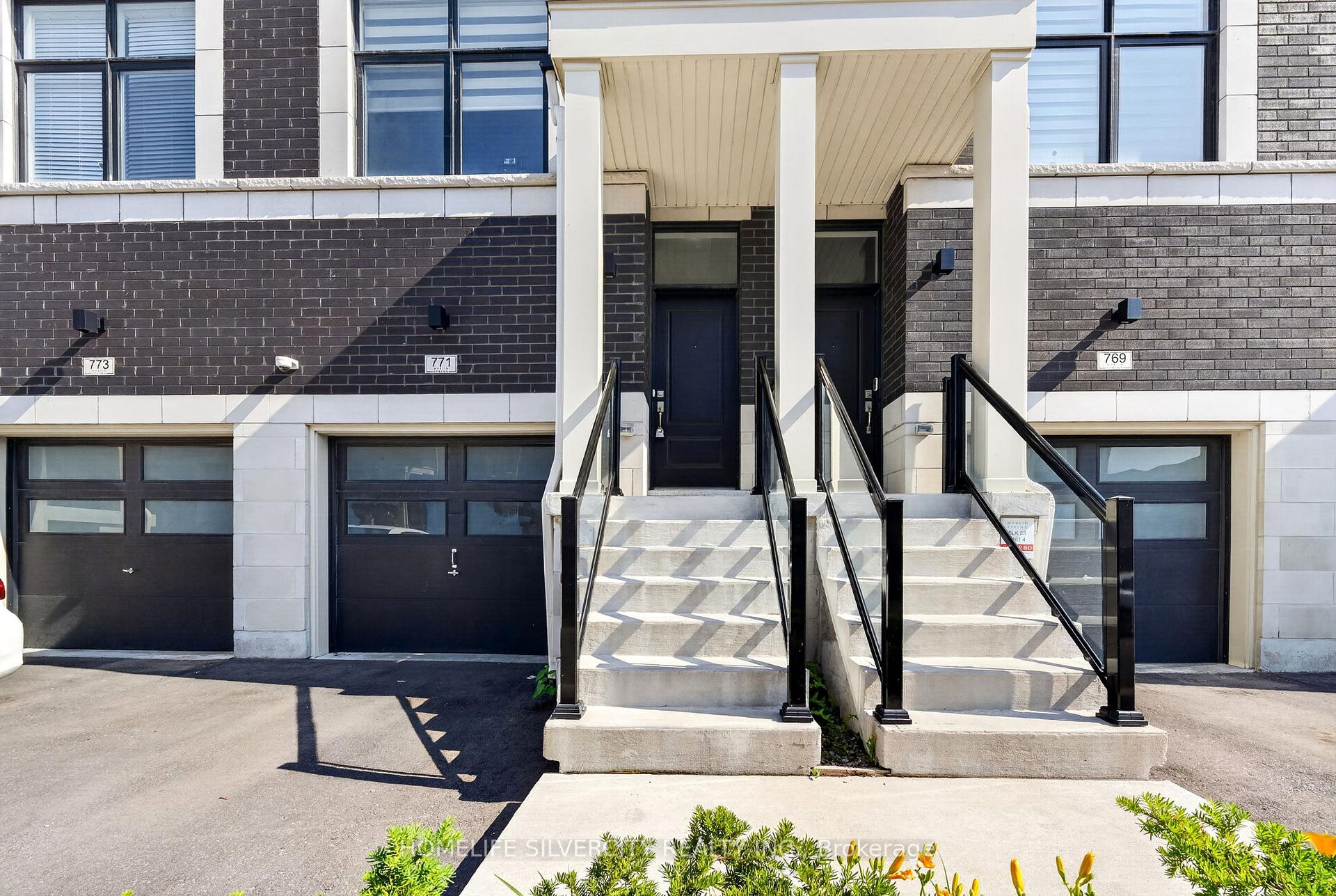 Photo 4 of 771 Eddystone Path, Oshawa, Donevan — HOMEH