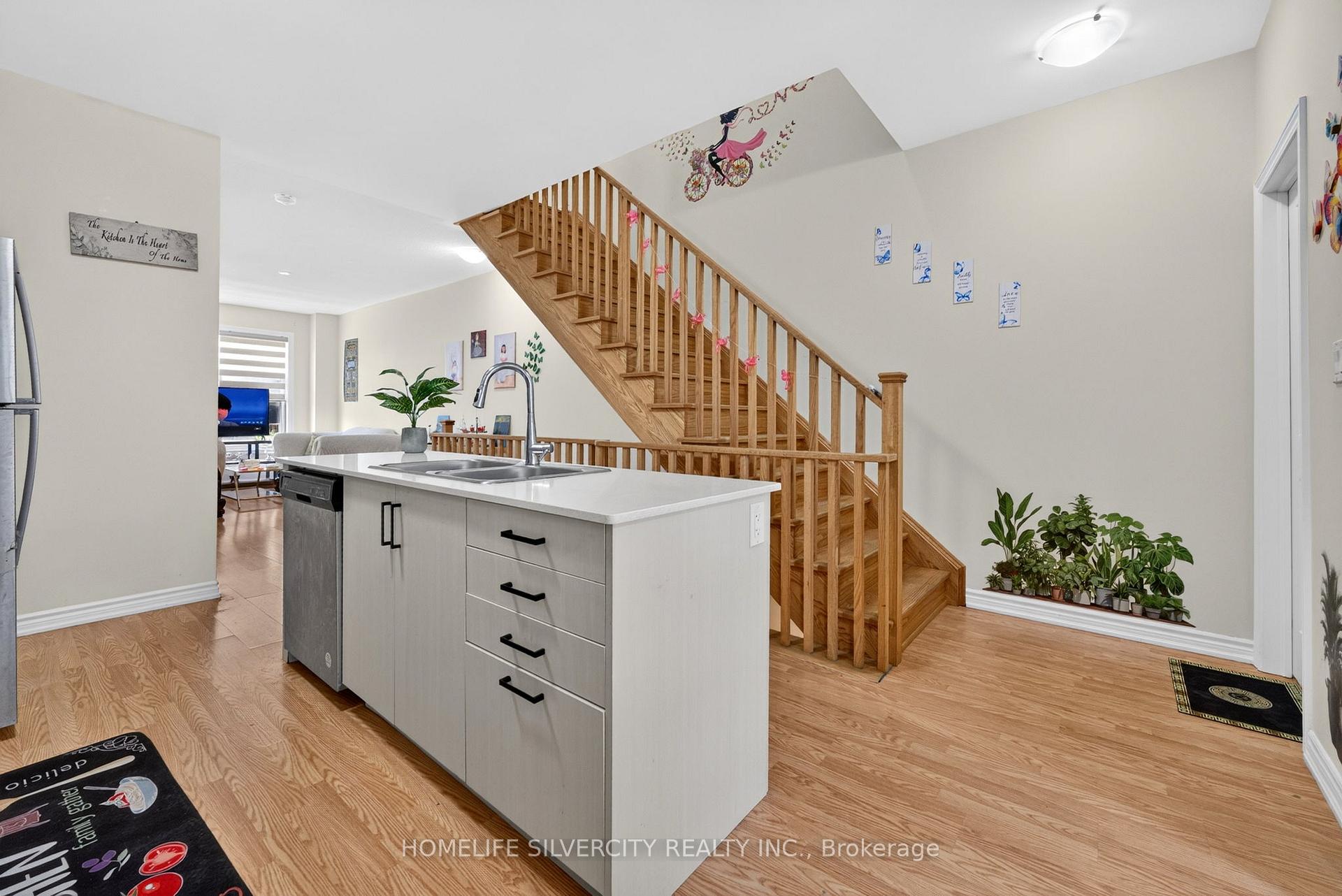 Photo 17 of 771 Eddystone Path, Oshawa, Donevan — HOMEH