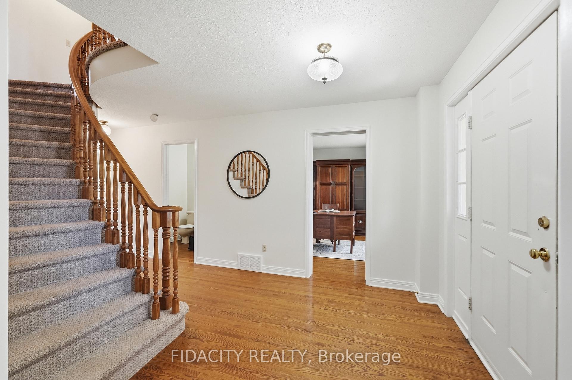 Photo 4 of 25 Pine Bluff Trail, Ottawa, Stittsville (Central) — HOMEH