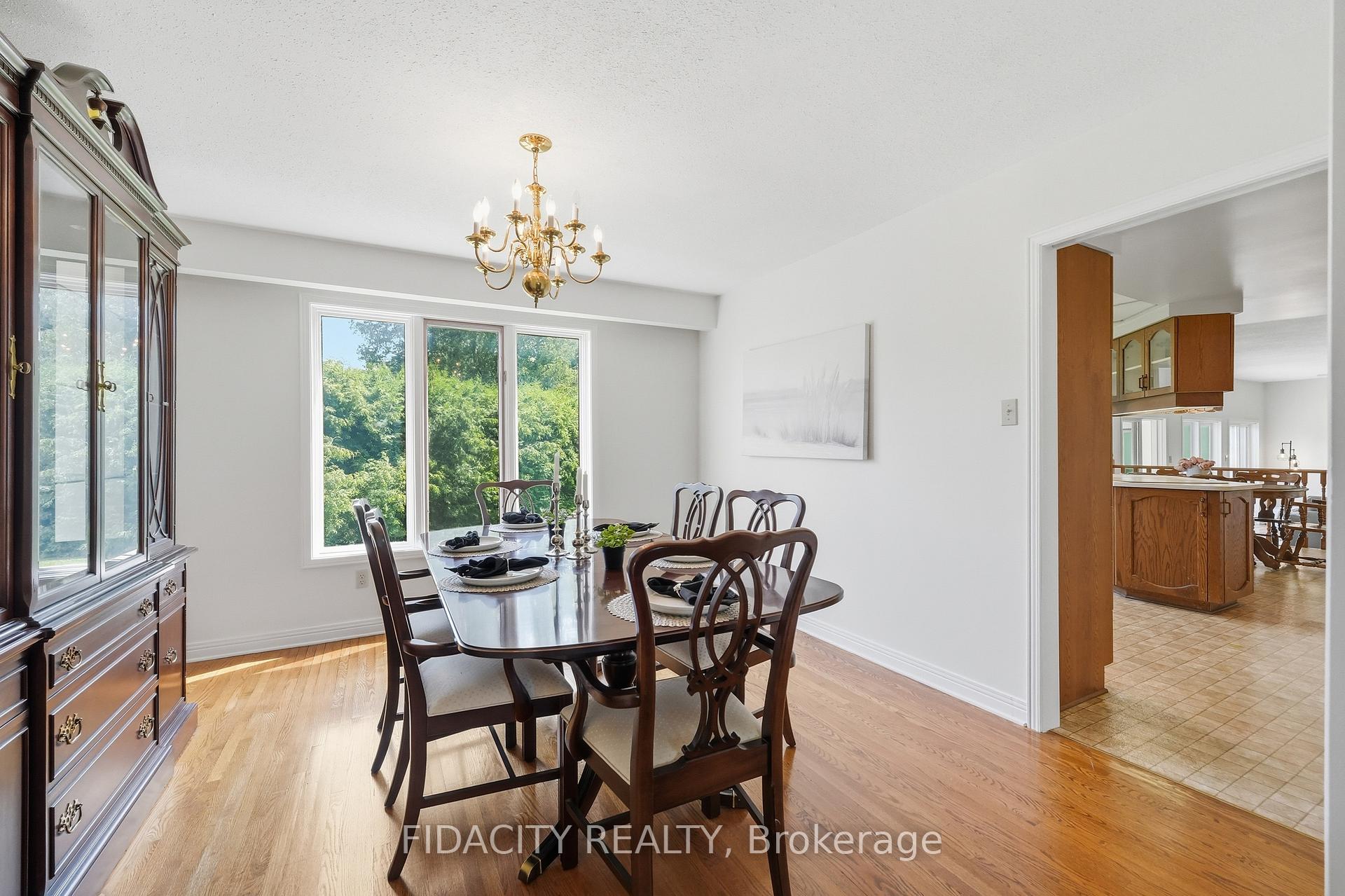 Photo 10 of 25 Pine Bluff Trail, Ottawa, Stittsville (Central) — HOMEH