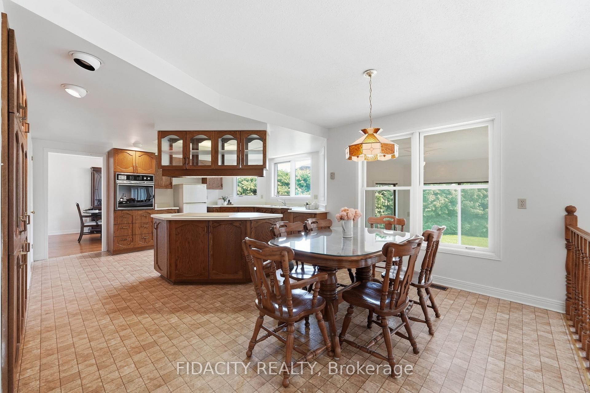 Photo 17 of 25 Pine Bluff Trail, Ottawa, Stittsville (Central) — HOMEH