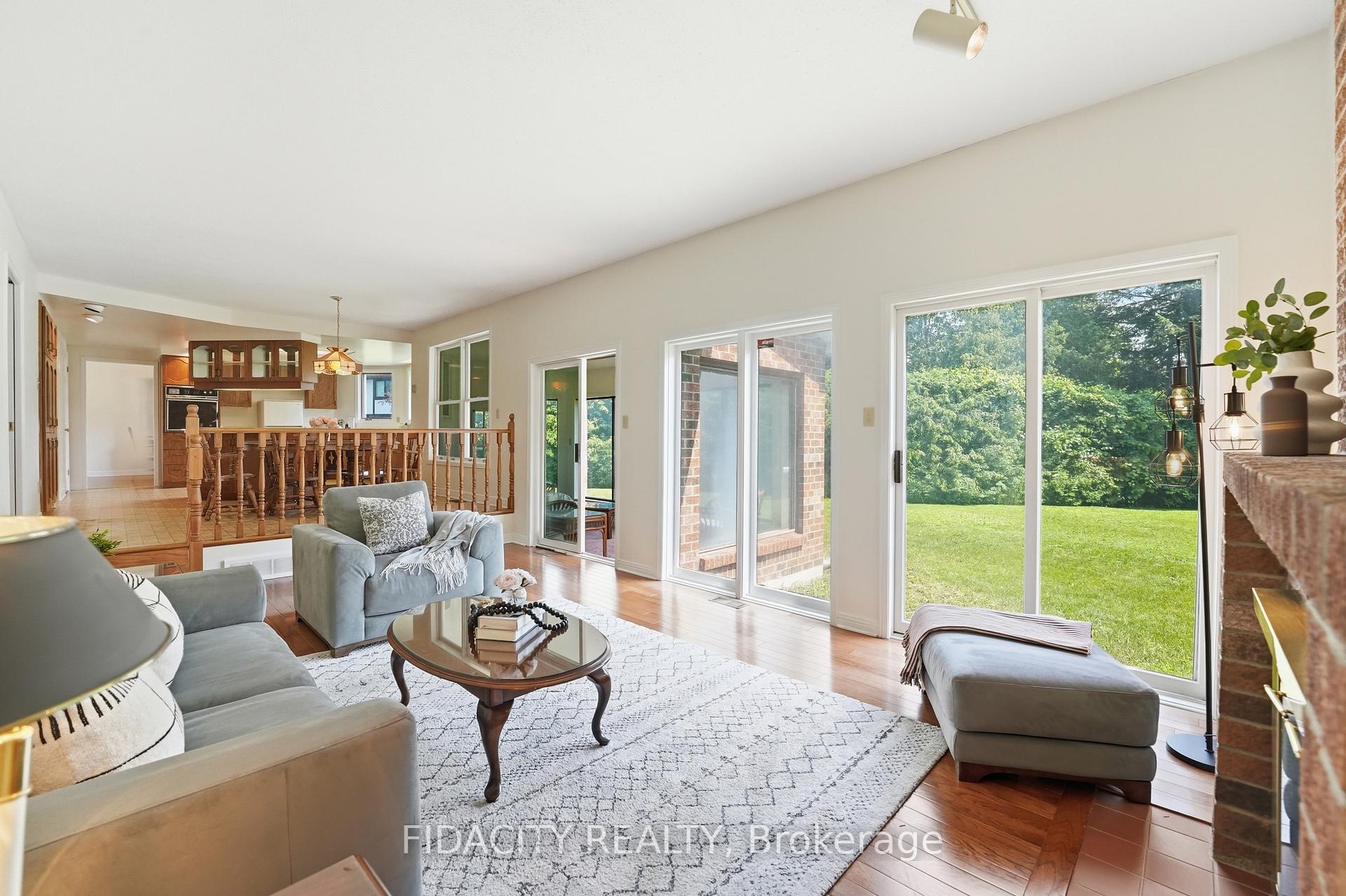 Photo 21 of 25 Pine Bluff Trail, Ottawa, Stittsville (Central) — HOMEH