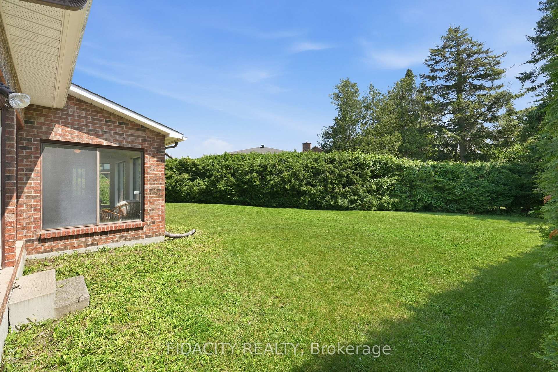 Photo 40 of 25 Pine Bluff Trail, Ottawa, Stittsville (Central) — HOMEH