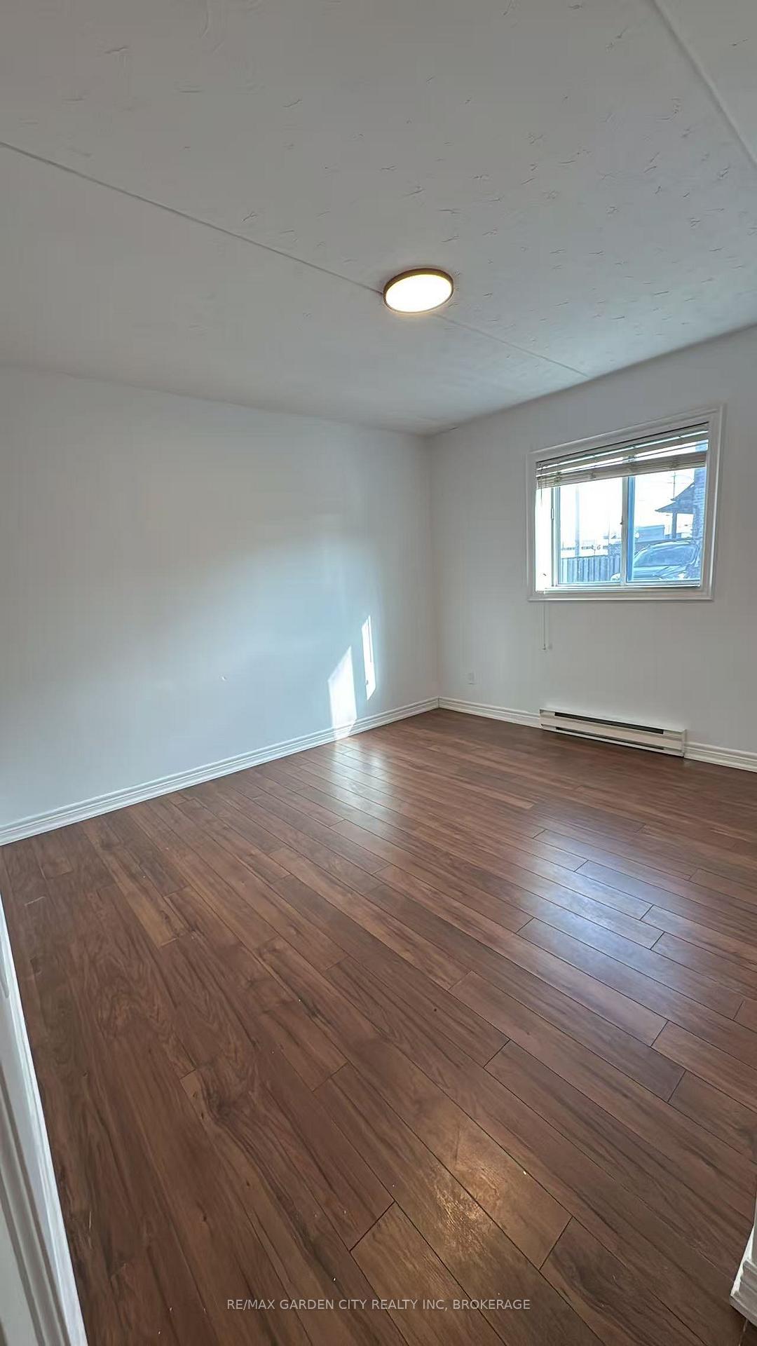 Photo 12 of Unit 101, 210 Pelham Road, St. Catharines, Western Hill — HOMEH