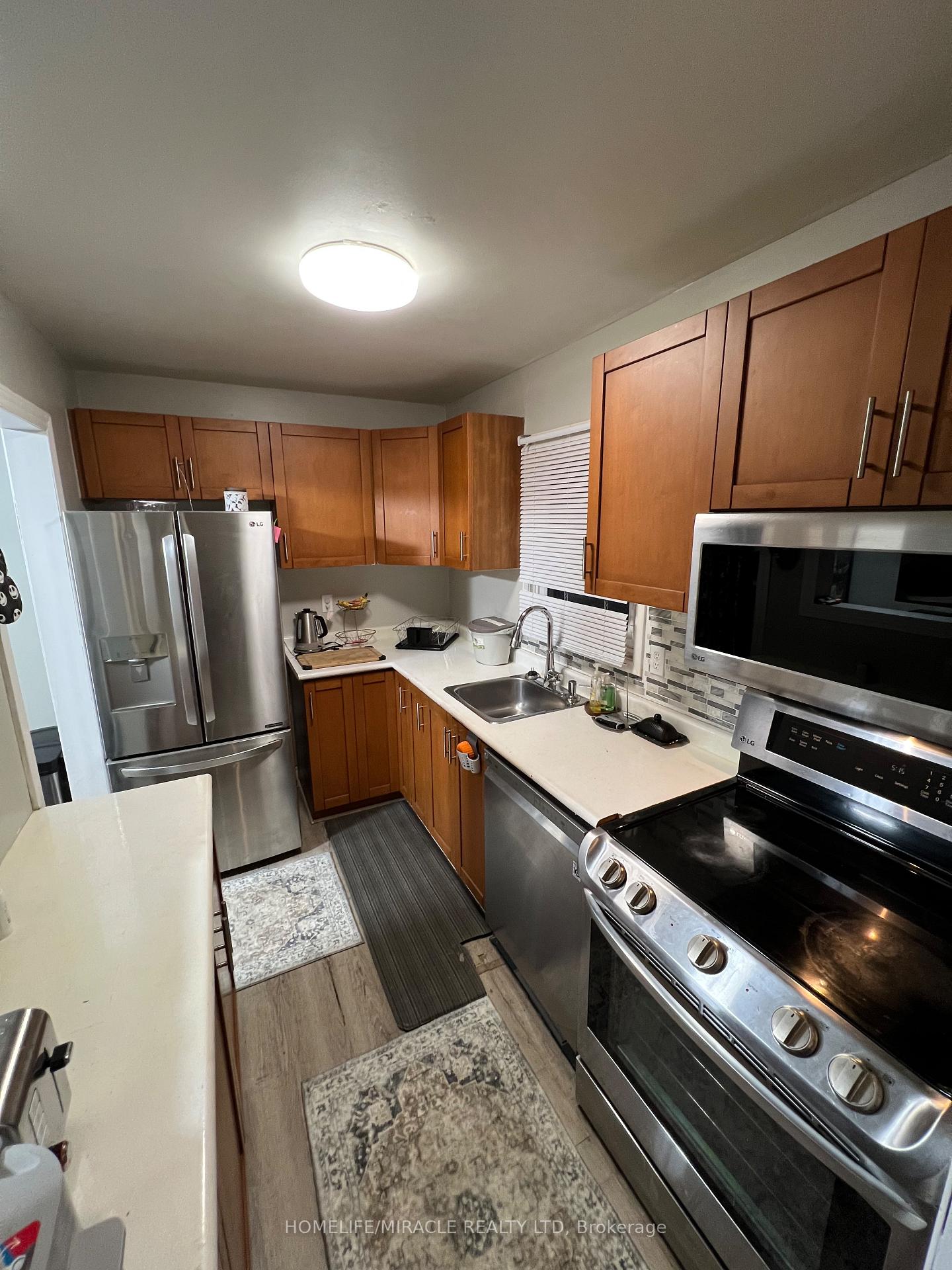 Photo 2 of 5 Glencairn Square, Brampton, Northgate — HOMEH