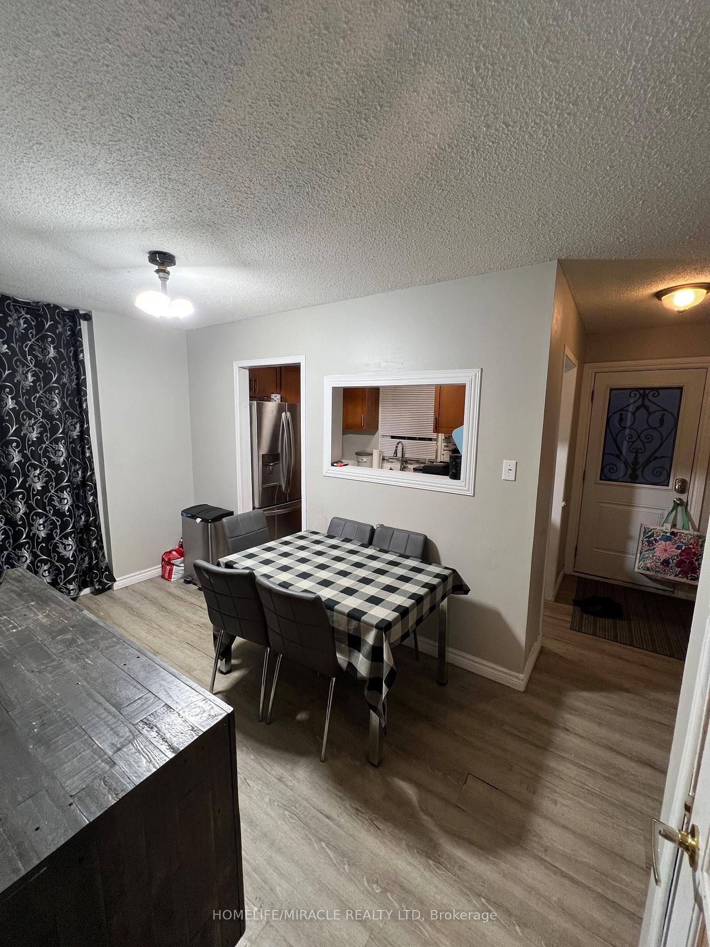 Photo 5 of 5 Glencairn Square, Brampton, Northgate — HOMEH