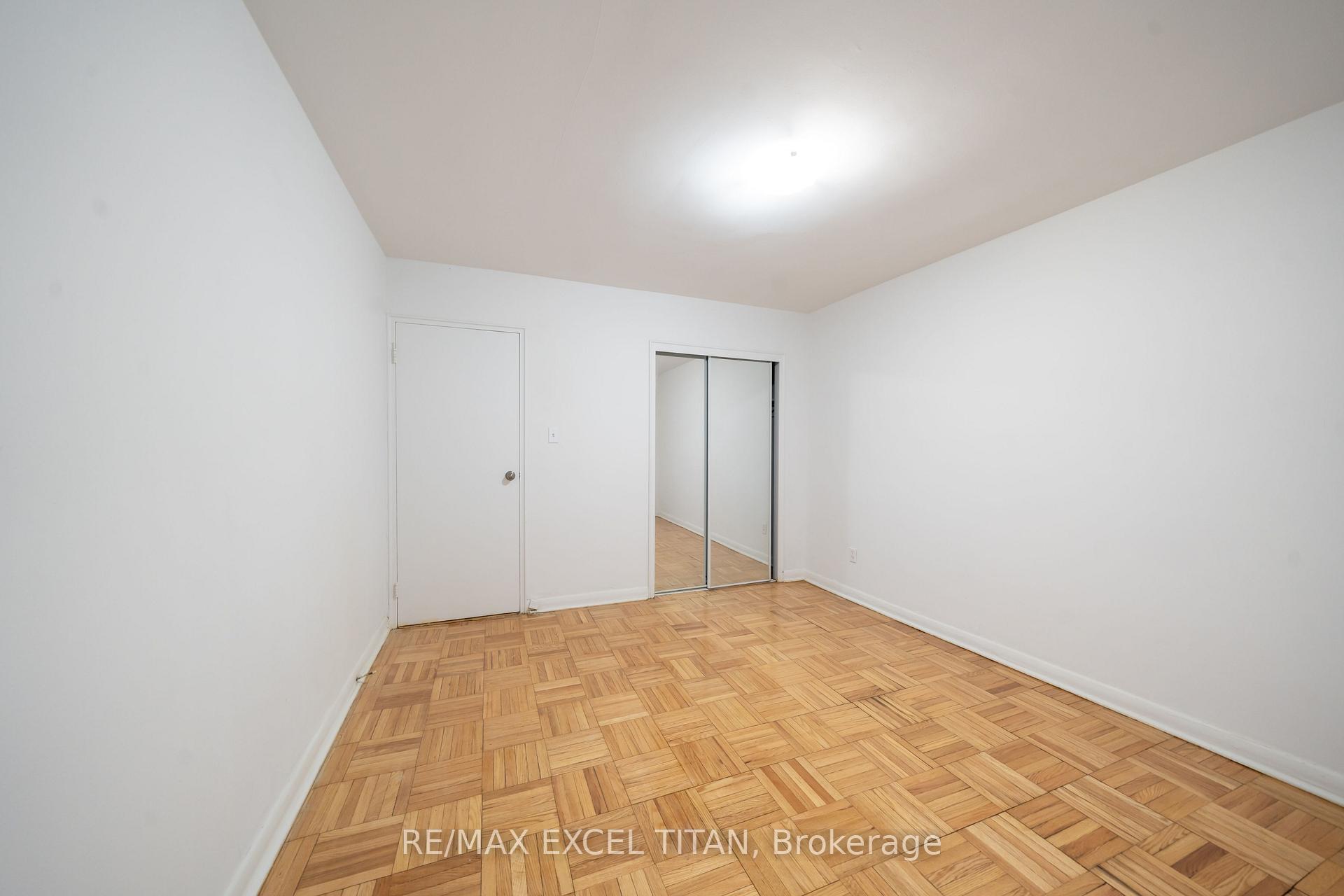 Photo 3 of Unit 110, 77 Erskine Avenue, Toronto, Mount Pleasant West — HOMEH