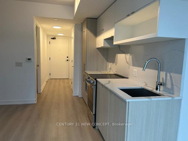 Photo 4 of Unit 2510, 100 Queens Street, Toronto, Church-Yonge Corridor — HOMEH