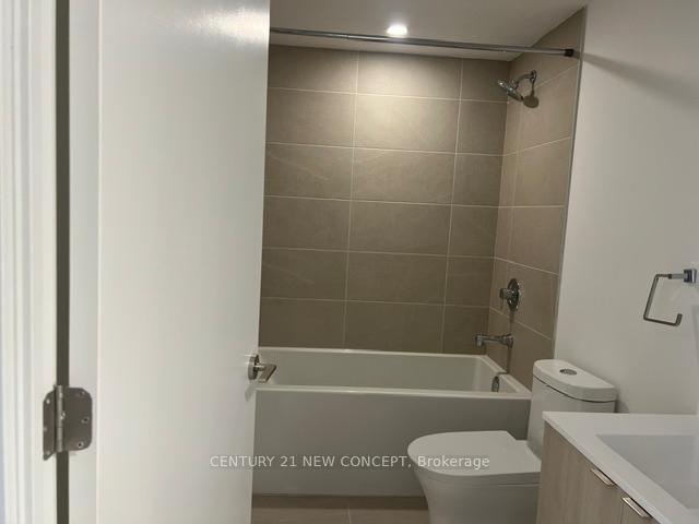 Photo 6 of Unit 2510, 100 Queens Street, Toronto, Church-Yonge Corridor — HOMEH