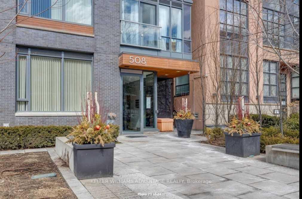 Front of Unit 505, 508 Wellington Street W