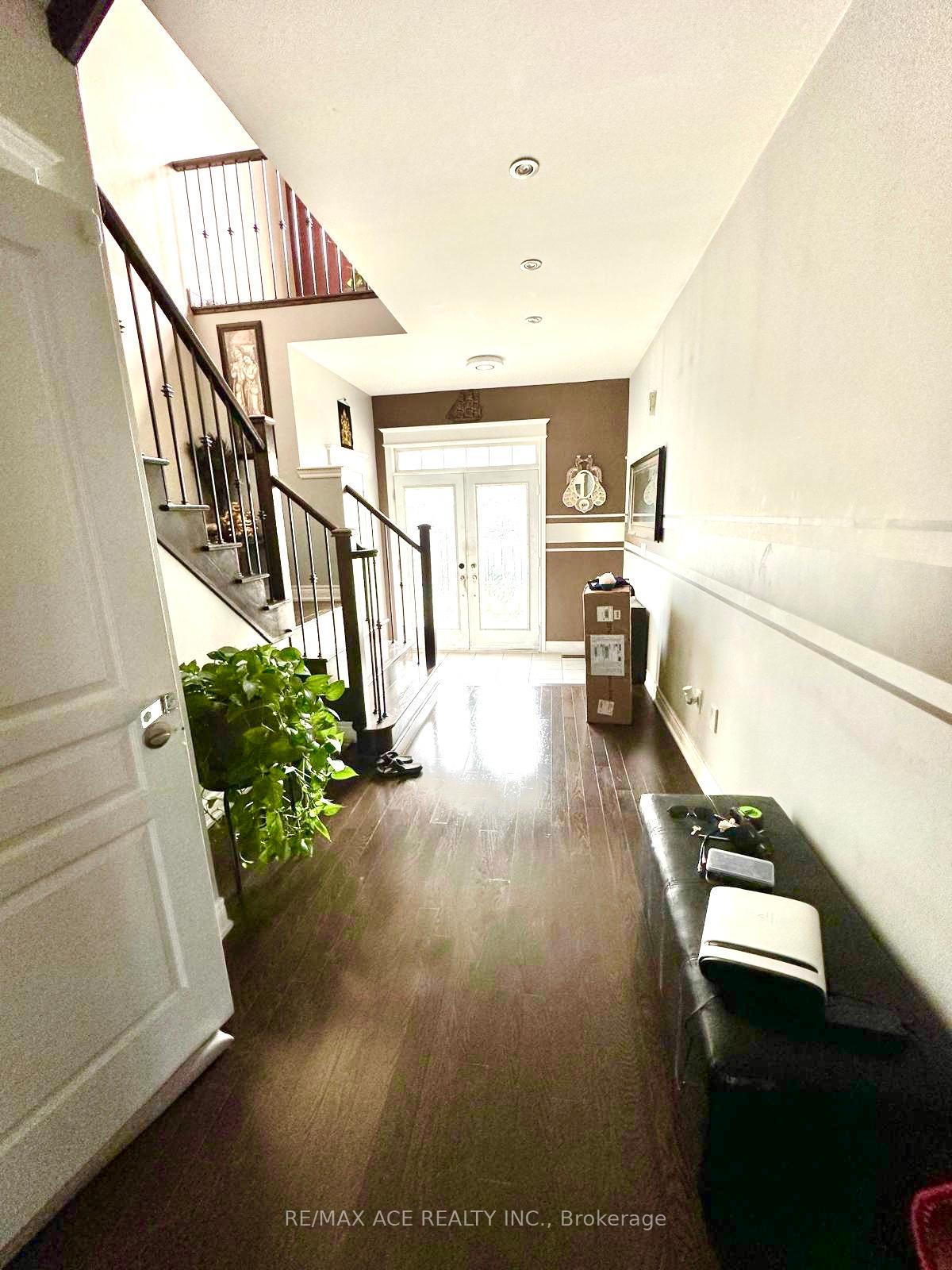 Photo 5 of 7 Meltwater Crescent, Brampton, Bram East — HOMEH