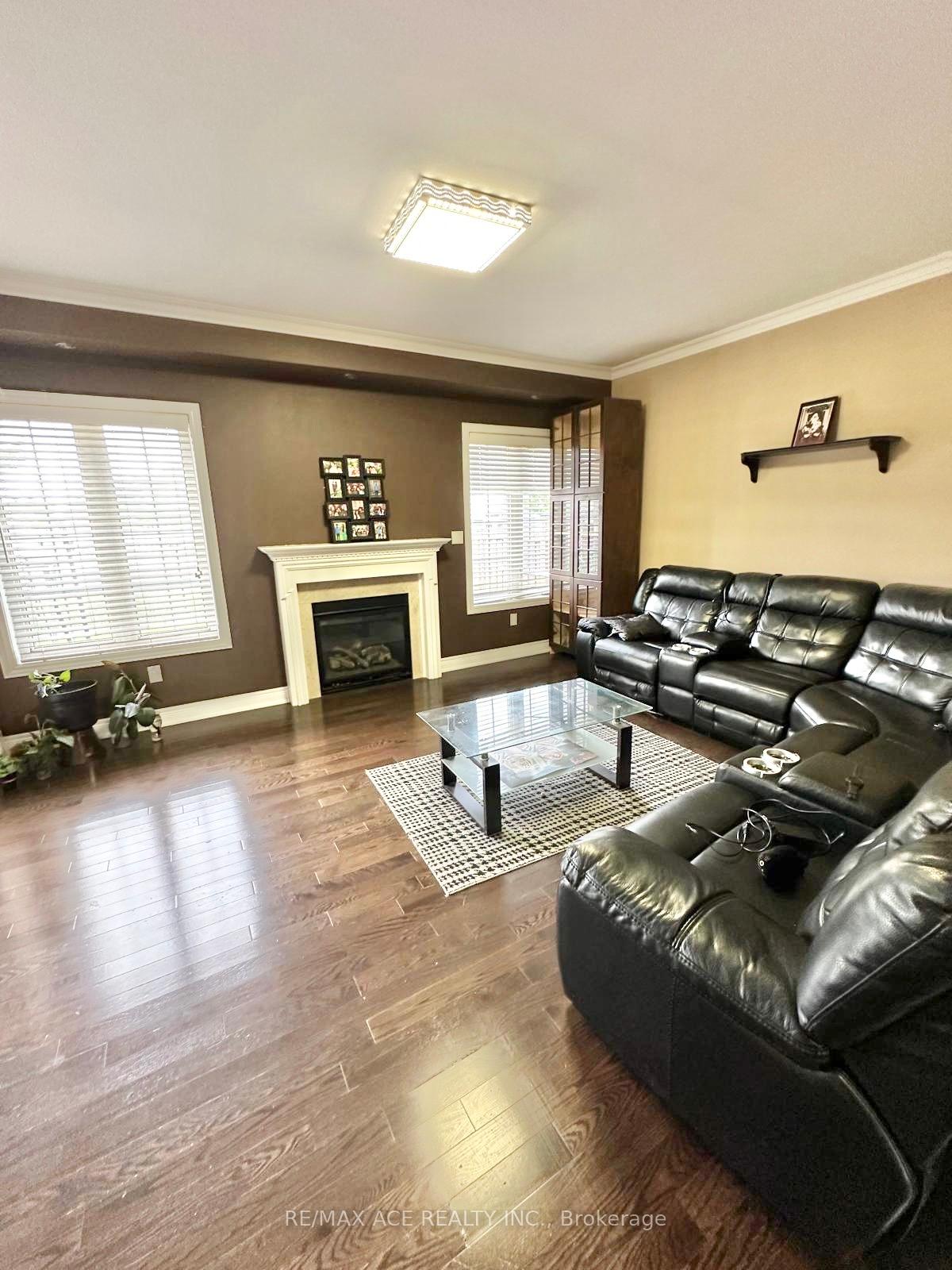 Photo 6 of 7 Meltwater Crescent, Brampton, Bram East — HOMEH