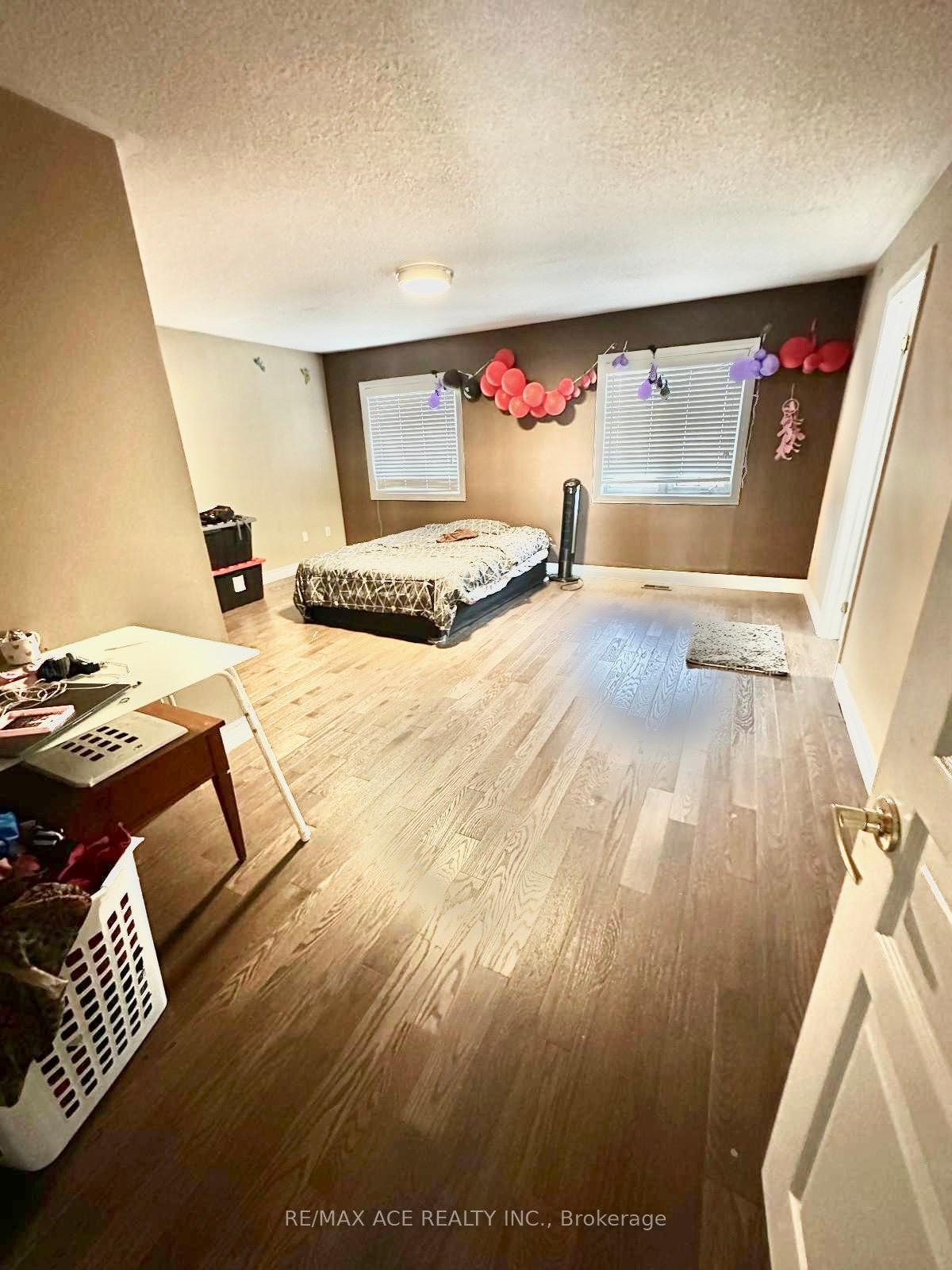 Photo 13 of 7 Meltwater Crescent, Brampton, Bram East — HOMEH