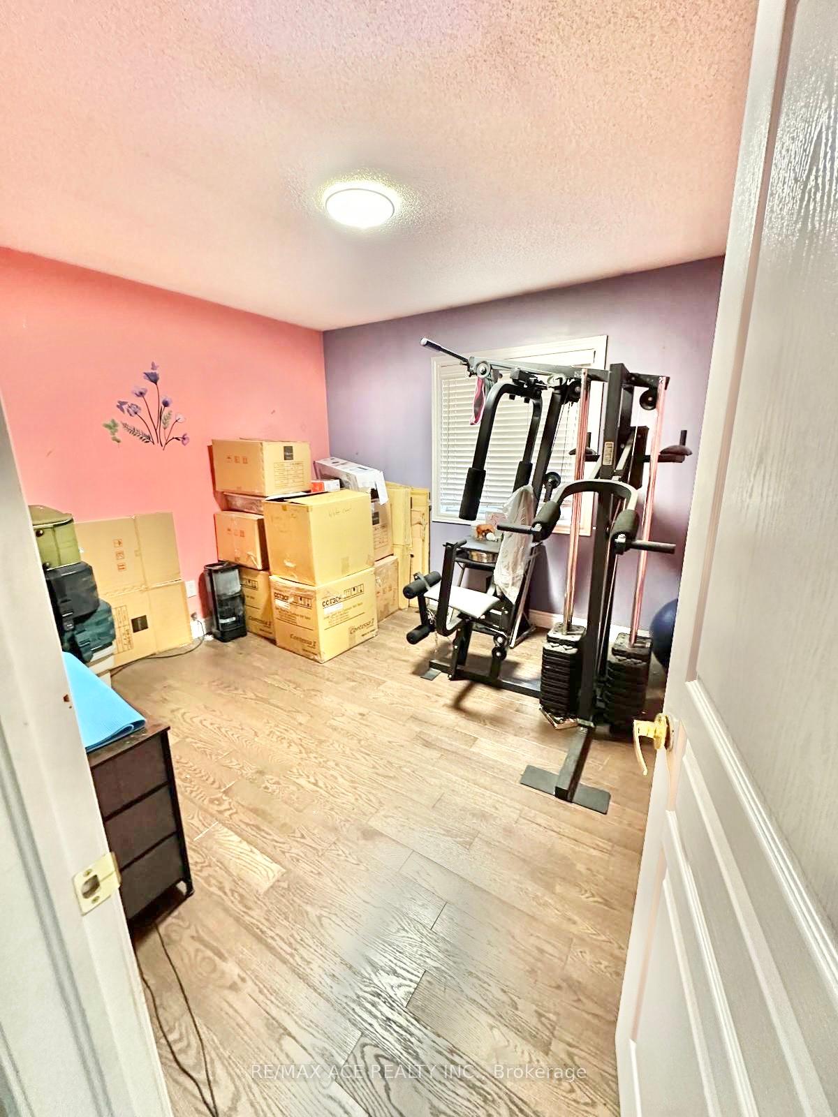 Photo 15 of 7 Meltwater Crescent, Brampton, Bram East — HOMEH