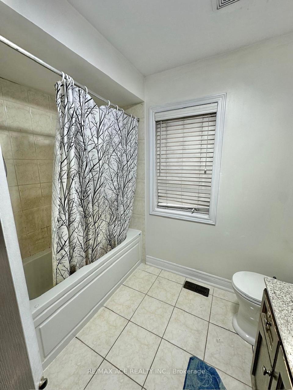 Photo 21 of 7 Meltwater Crescent, Brampton, Bram East — HOMEH