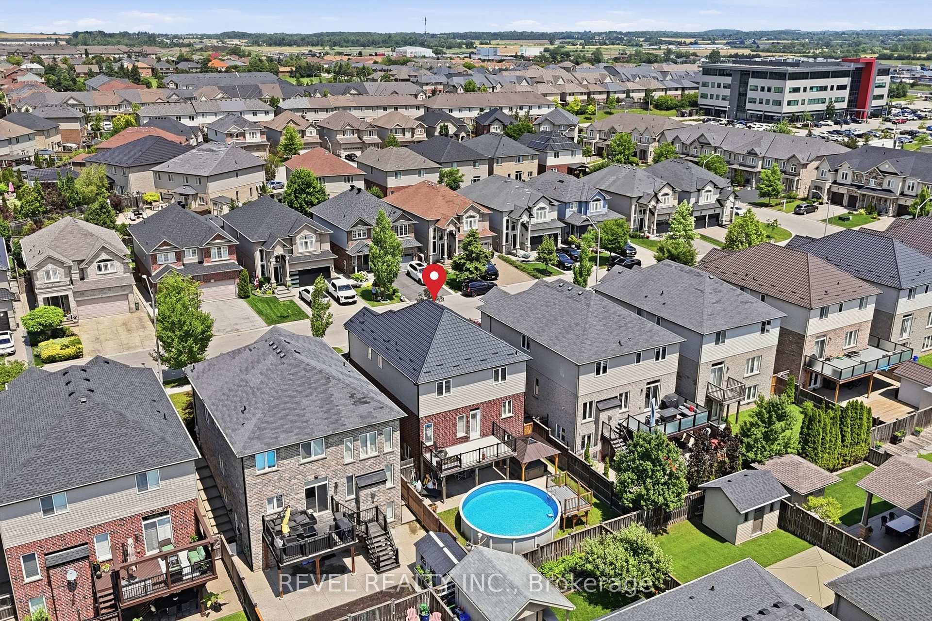 Photo 2 of 44 Springwood Drive, Hamilton, Stoney Creek Mountain — HOMEH
