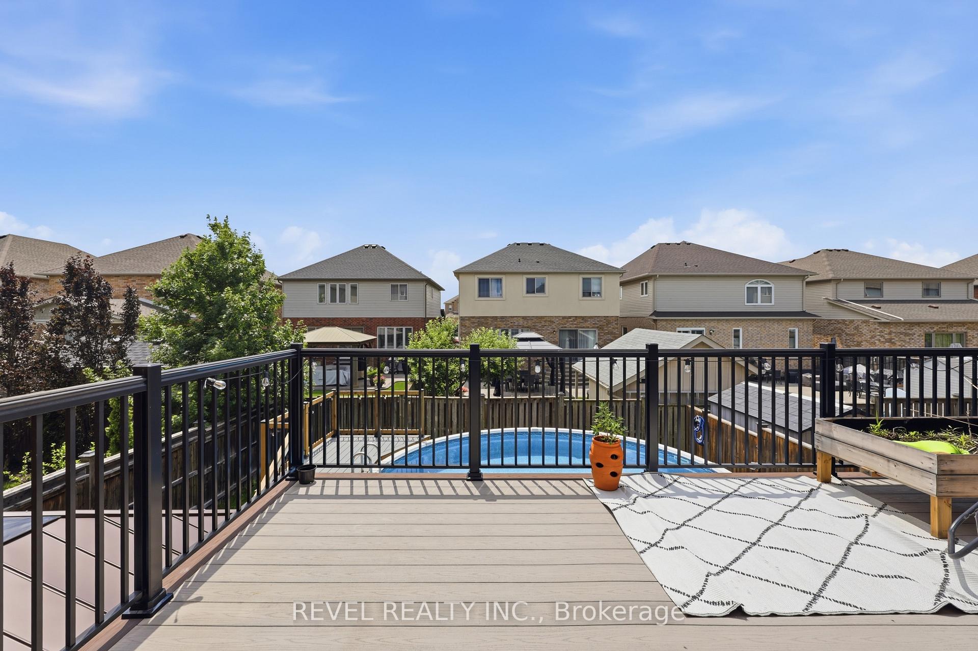 Photo 11 of 44 Springwood Drive, Hamilton, Stoney Creek Mountain — HOMEH