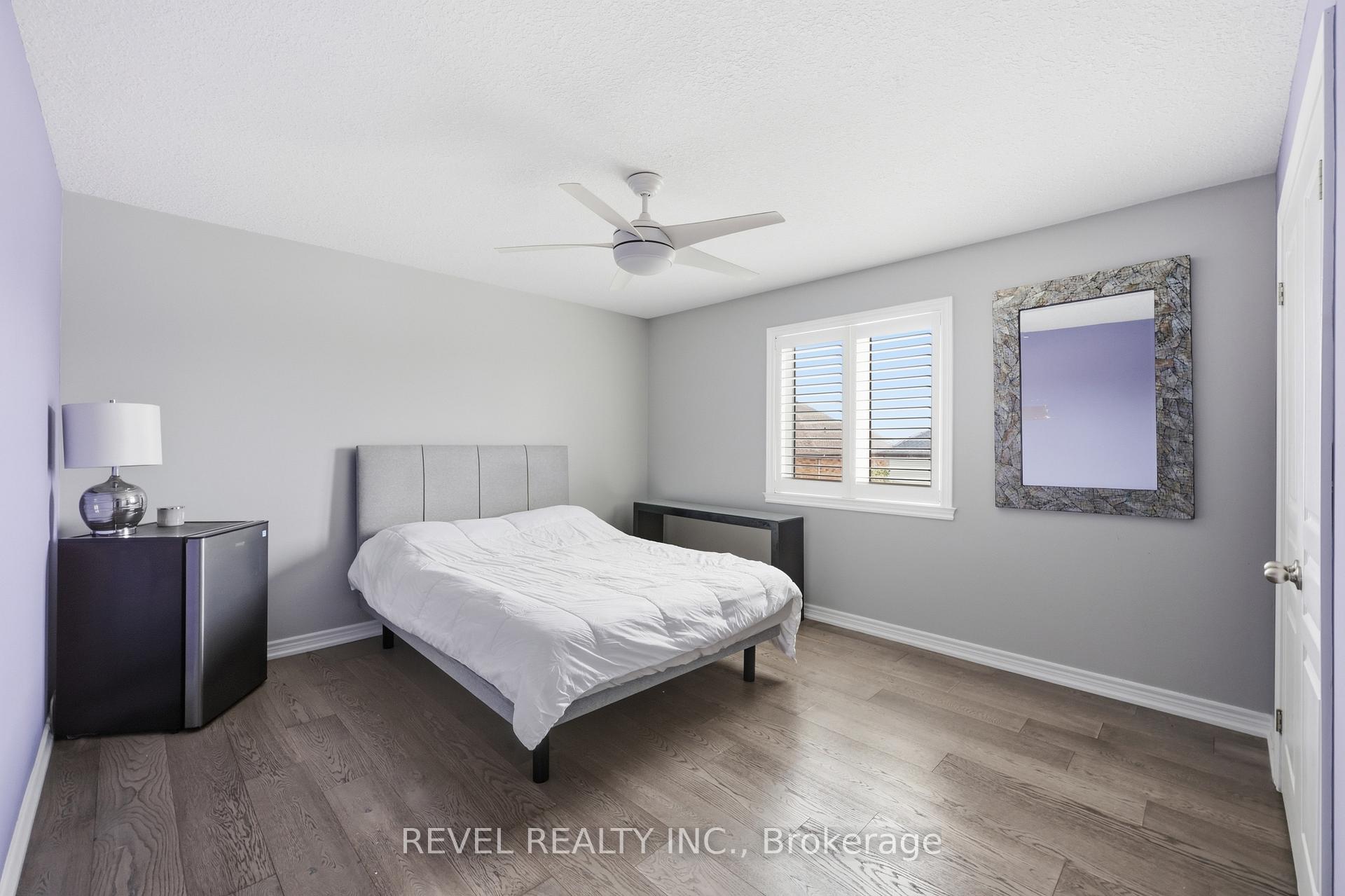 Photo 22 of 44 Springwood Drive, Hamilton, Stoney Creek Mountain — HOMEH
