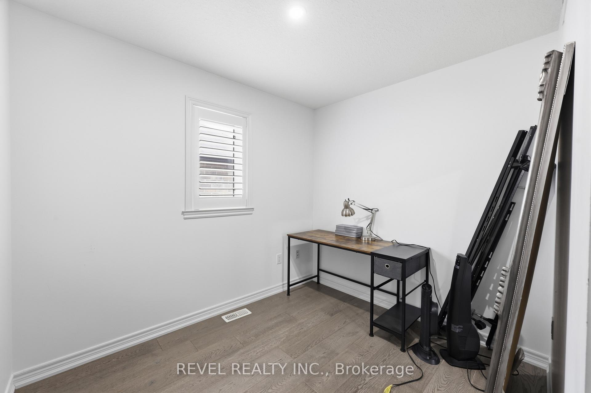 Photo 27 of 44 Springwood Drive, Hamilton, Stoney Creek Mountain — HOMEH