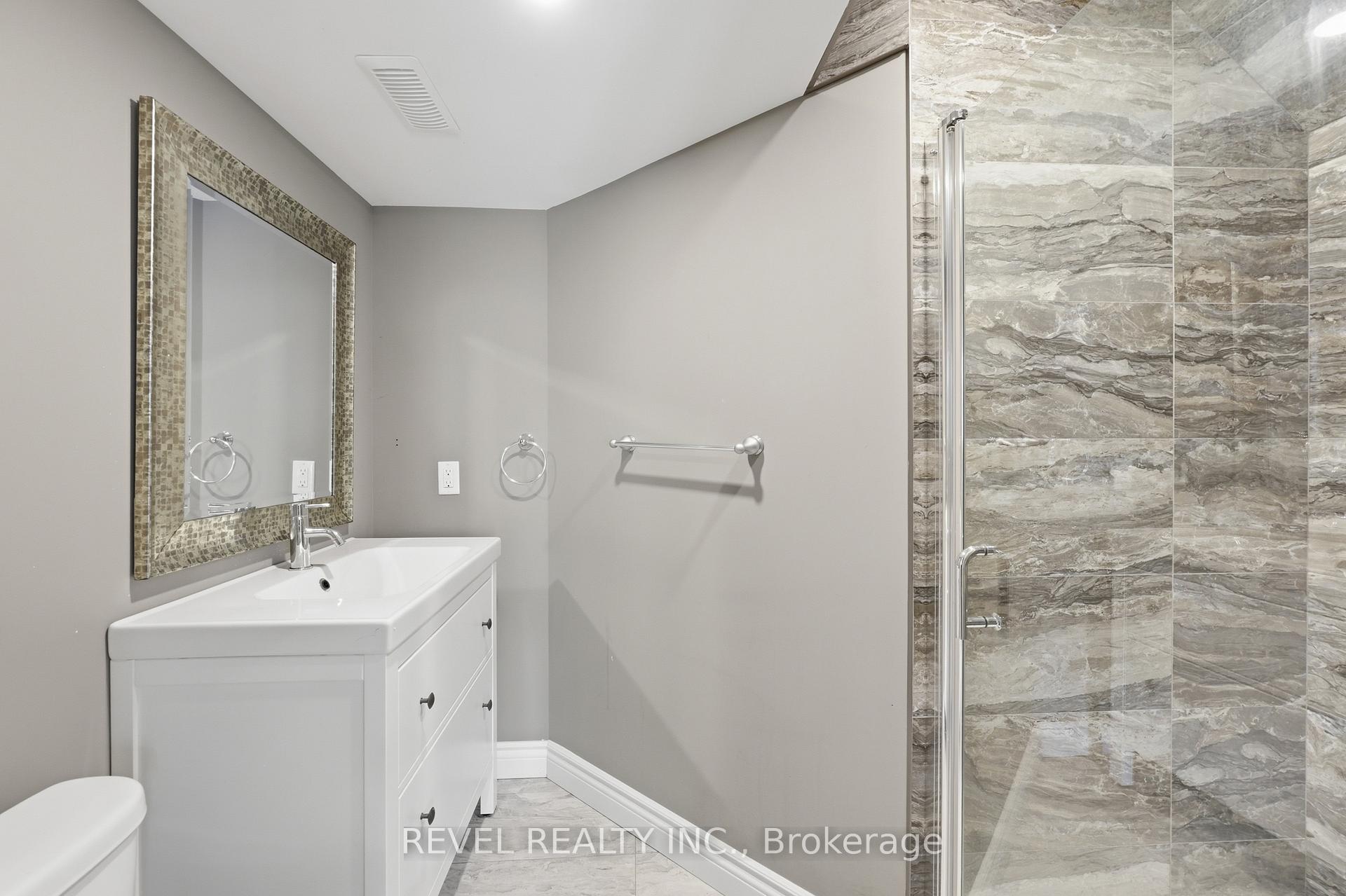 Photo 35 of 44 Springwood Drive, Hamilton, Stoney Creek Mountain — HOMEH