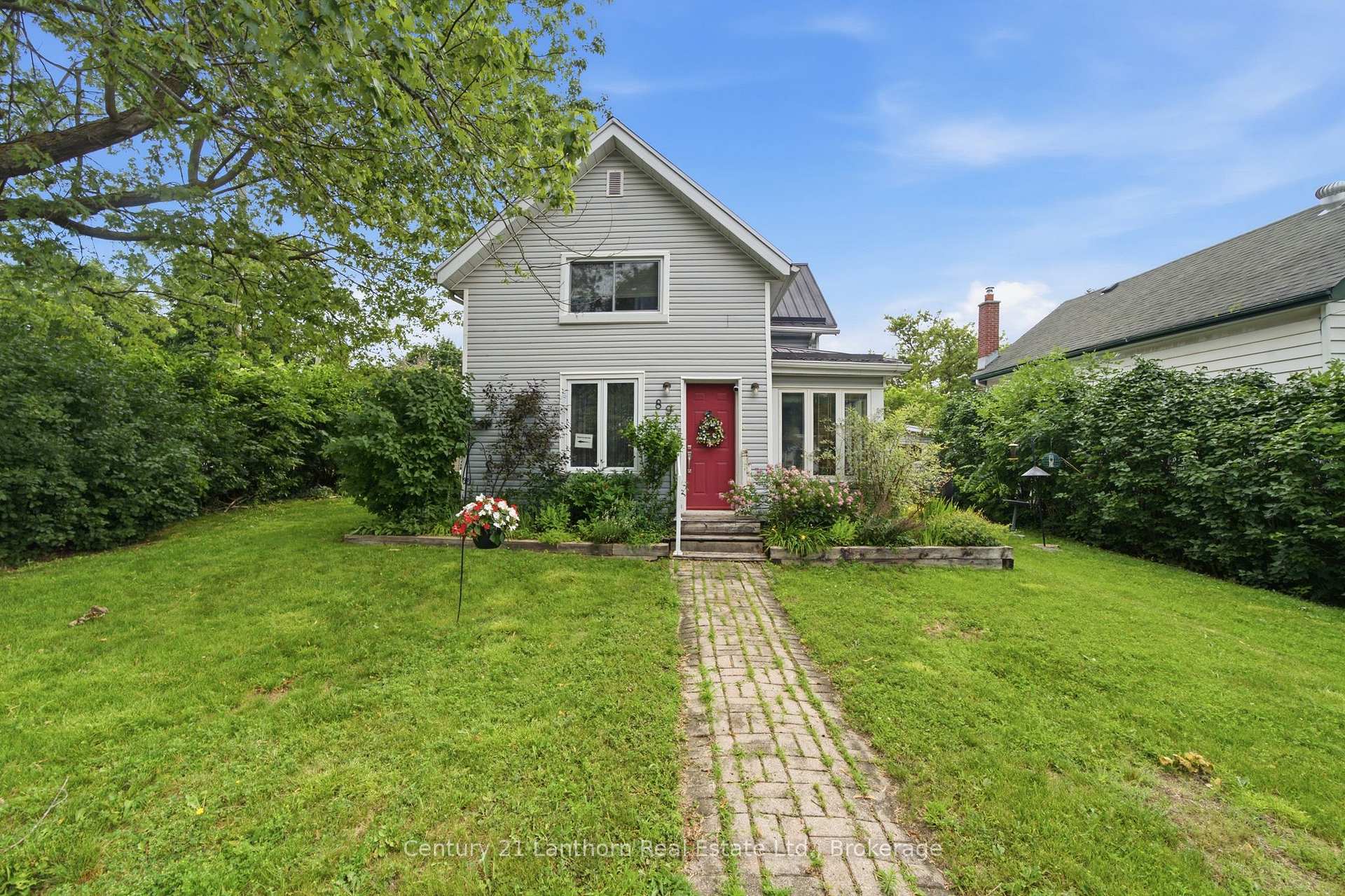Photo 3 of 89 Gordon Street, Belleville, Belleville Ward — HOMEH