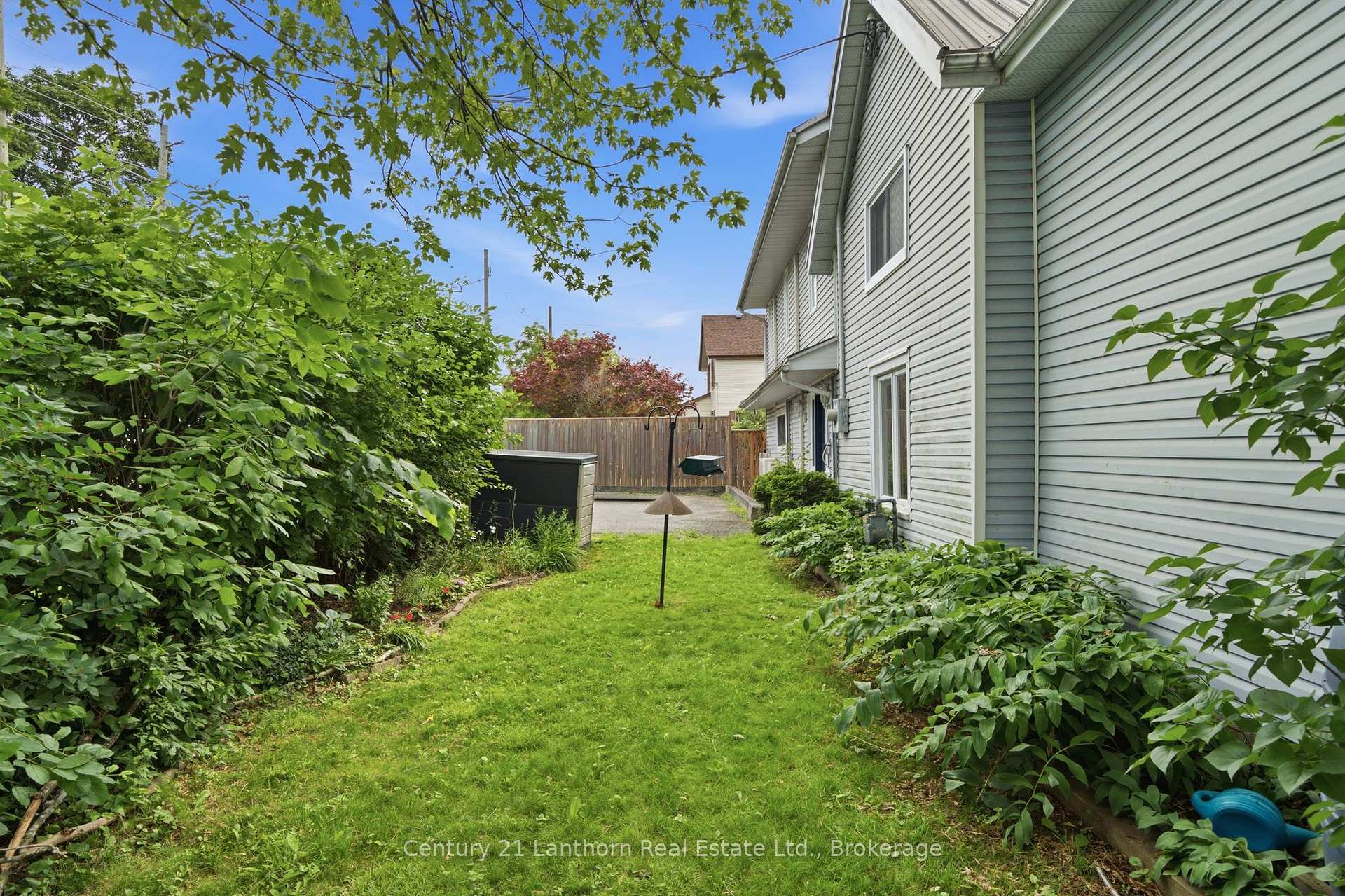 Photo 8 of 89 Gordon Street, Belleville, Belleville Ward — HOMEH