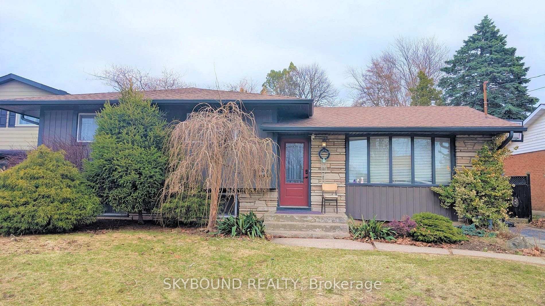 Photo 6 of 4470 Pinedale Drive, Niagara Falls, Morrison — HOMEH