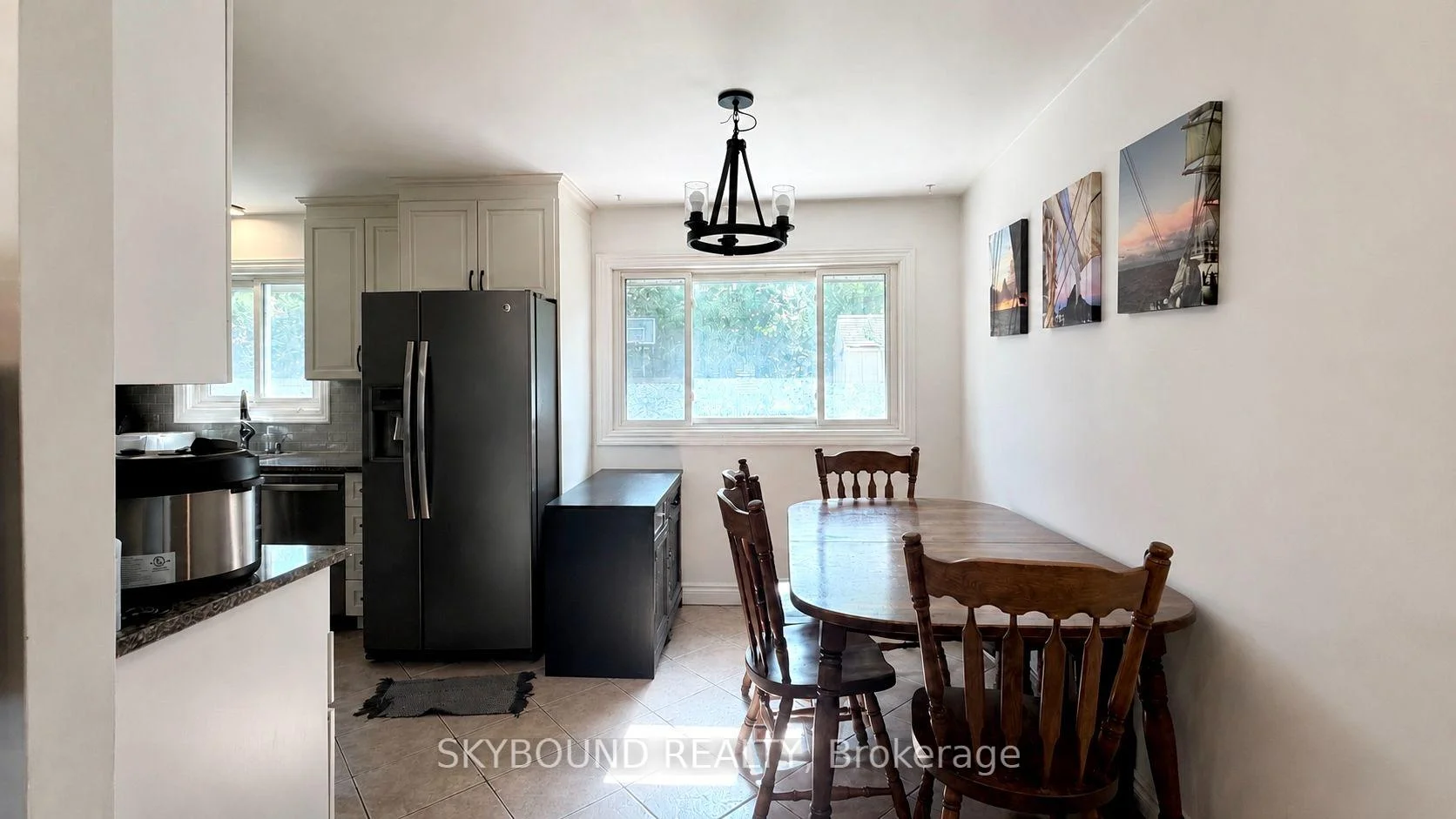 Photo 10 of 4470 Pinedale Drive, Niagara Falls, Morrison — HOMEH