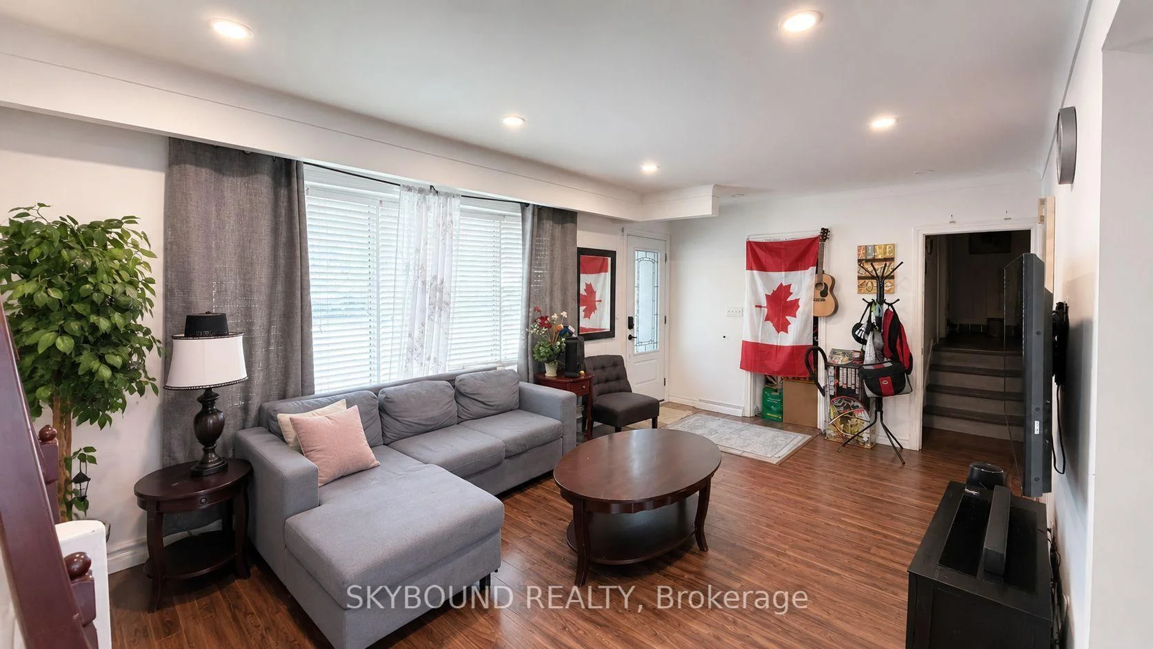 Photo 12 of 4470 Pinedale Drive, Niagara Falls, Morrison — HOMEH