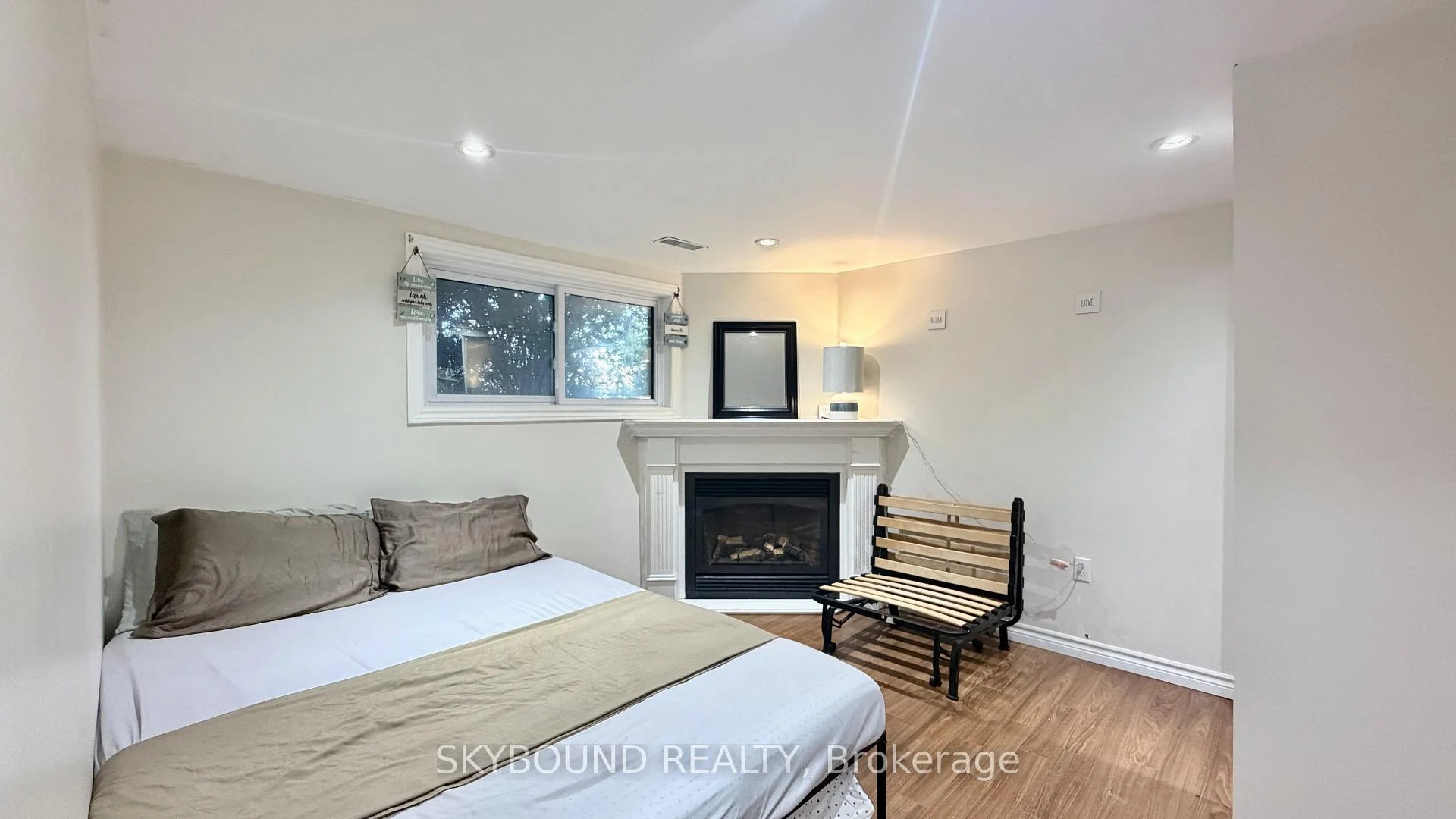 Photo 15 of 4470 Pinedale Drive, Niagara Falls, Morrison — HOMEH