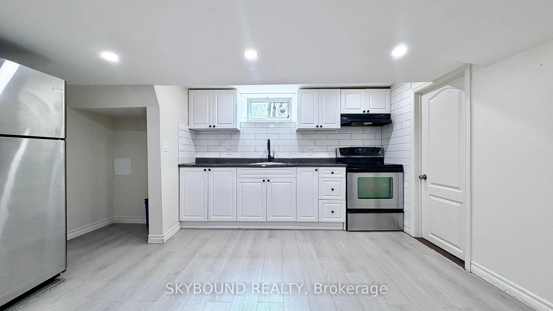 Photo 20 of 4470 Pinedale Drive, Niagara Falls, Morrison — HOMEH