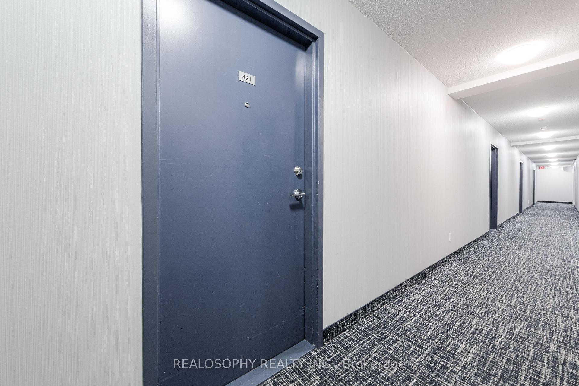Photo 4 of Unit 421, 60 Fairfax Crescent, Scarborough, Clairlea-Birchmount — HOMEH