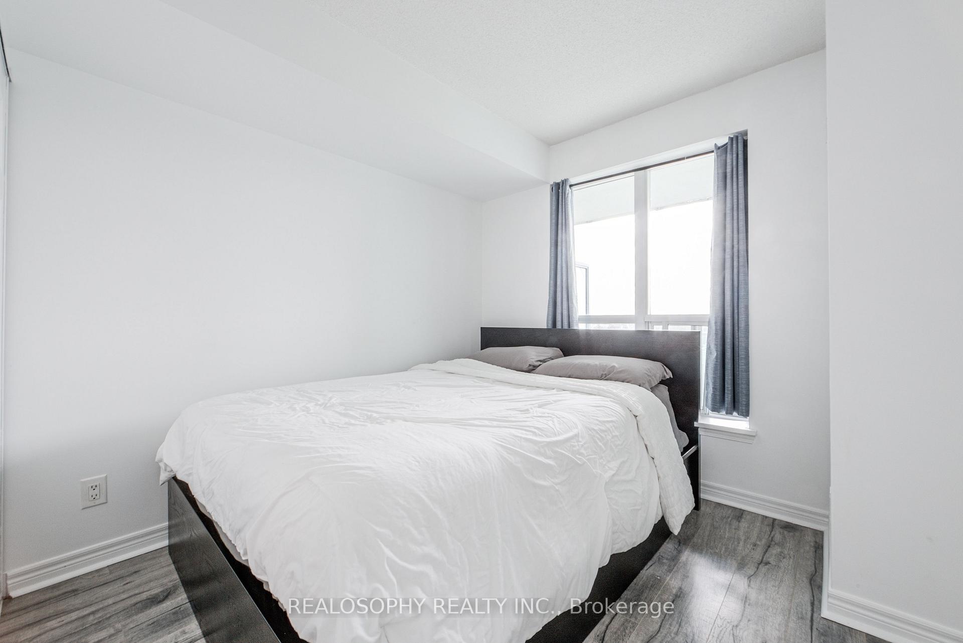 Photo 11 of Unit 421, 60 Fairfax Crescent, Scarborough, Clairlea-Birchmount — HOMEH