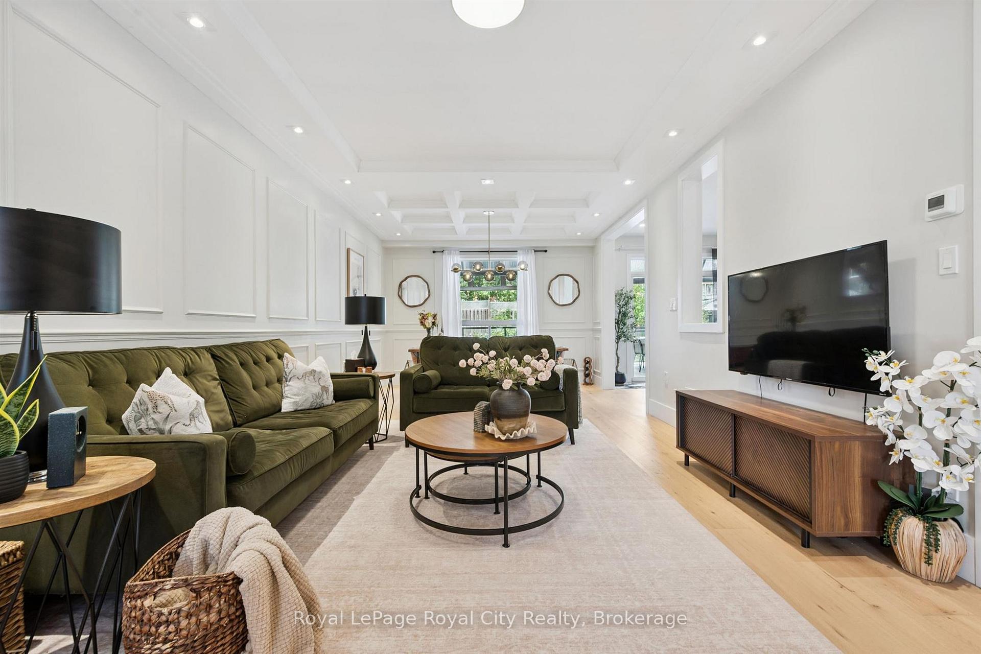Photo 5 of 4 Popham Drive, Guelph, Grange Road — HOMEH