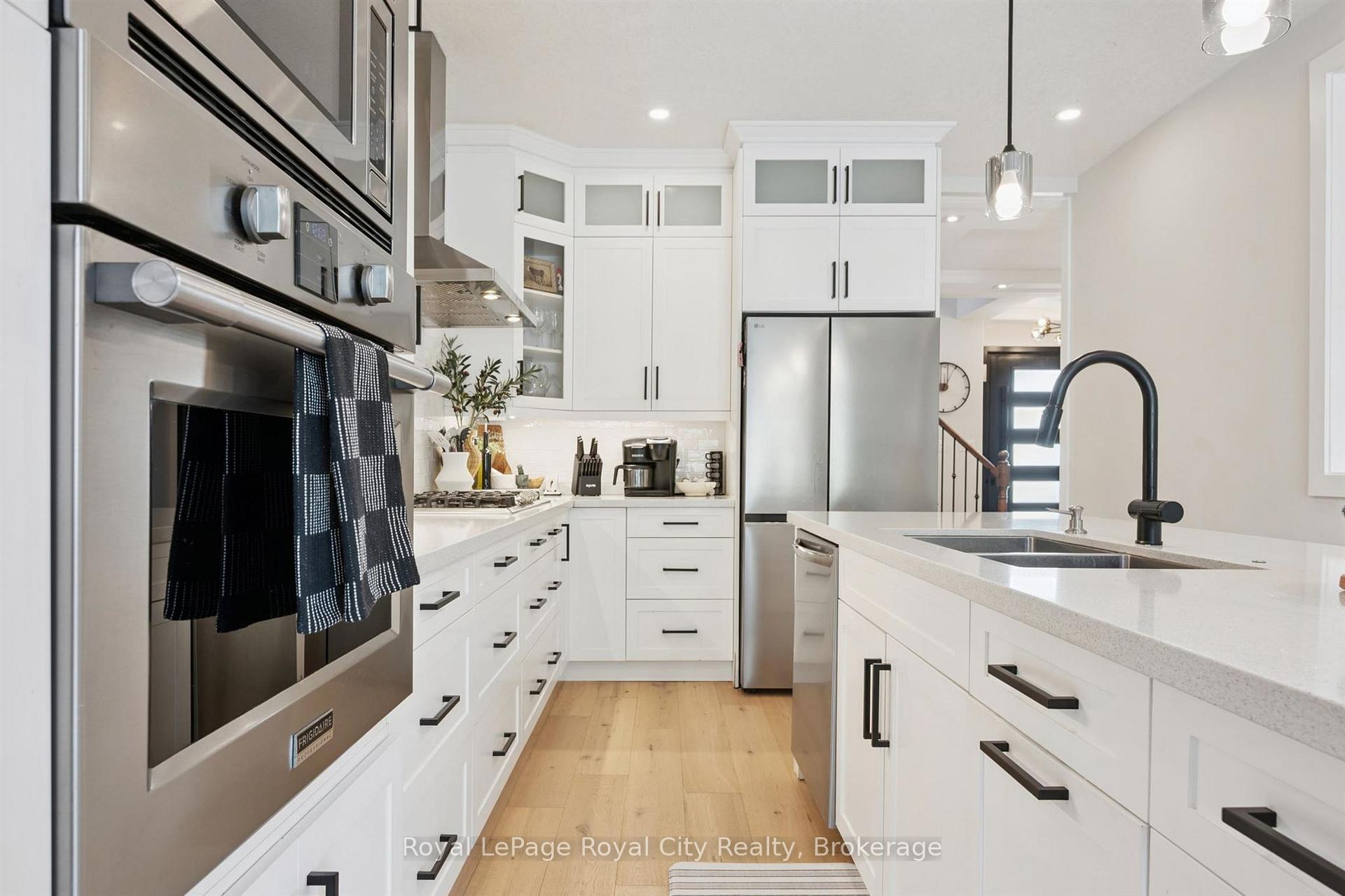 Photo 11 of 4 Popham Drive, Guelph, Grange Road — HOMEH