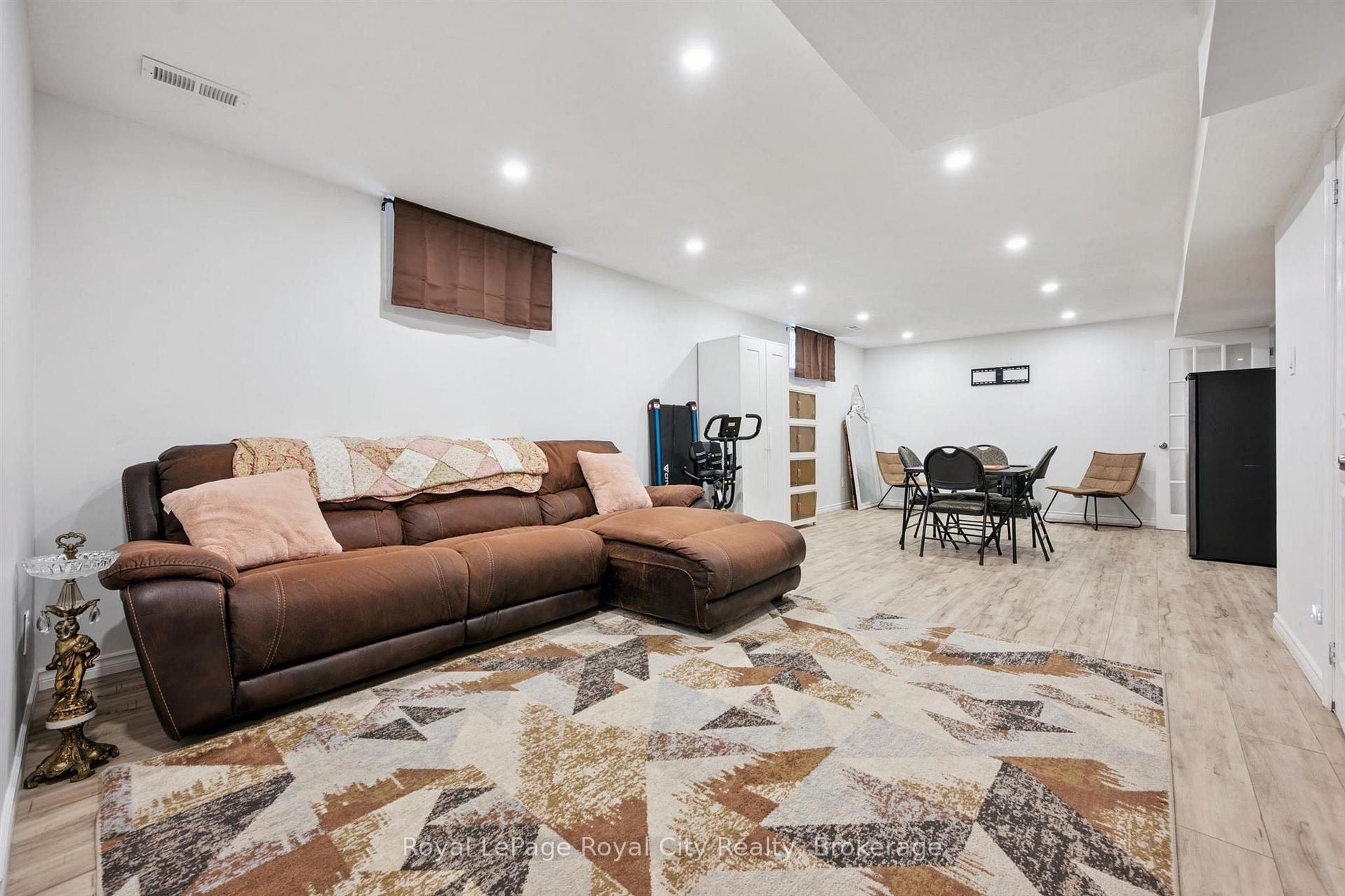 Photo 21 of 4 Popham Drive, Guelph, Grange Road — HOMEH